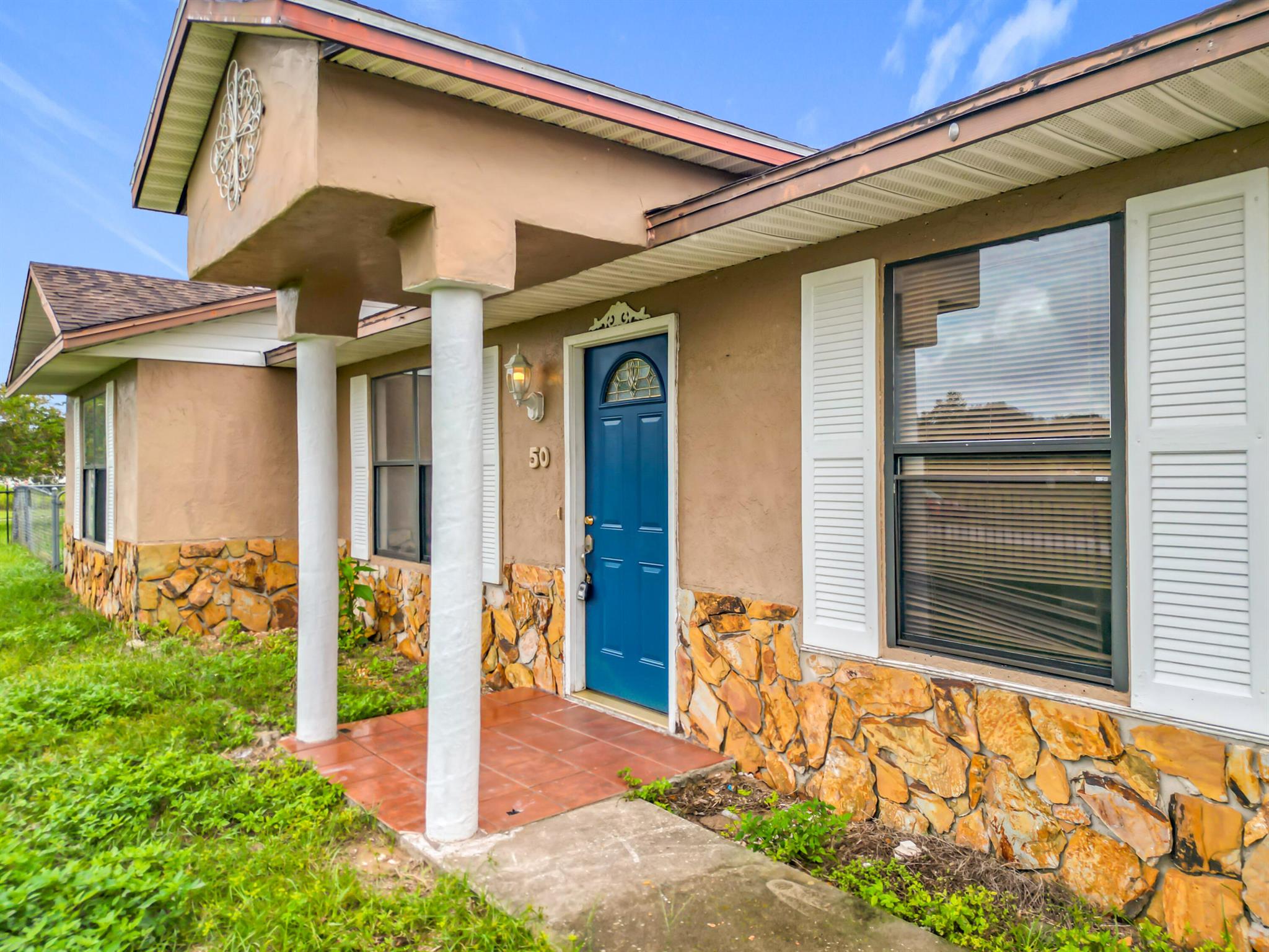 SILVER SPRINGS SHORES UNI - Residential