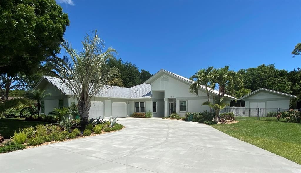 Photo of 2417 SE Delano Road, Port Saint Lucie, FL 34952 (MLS # R10705770)