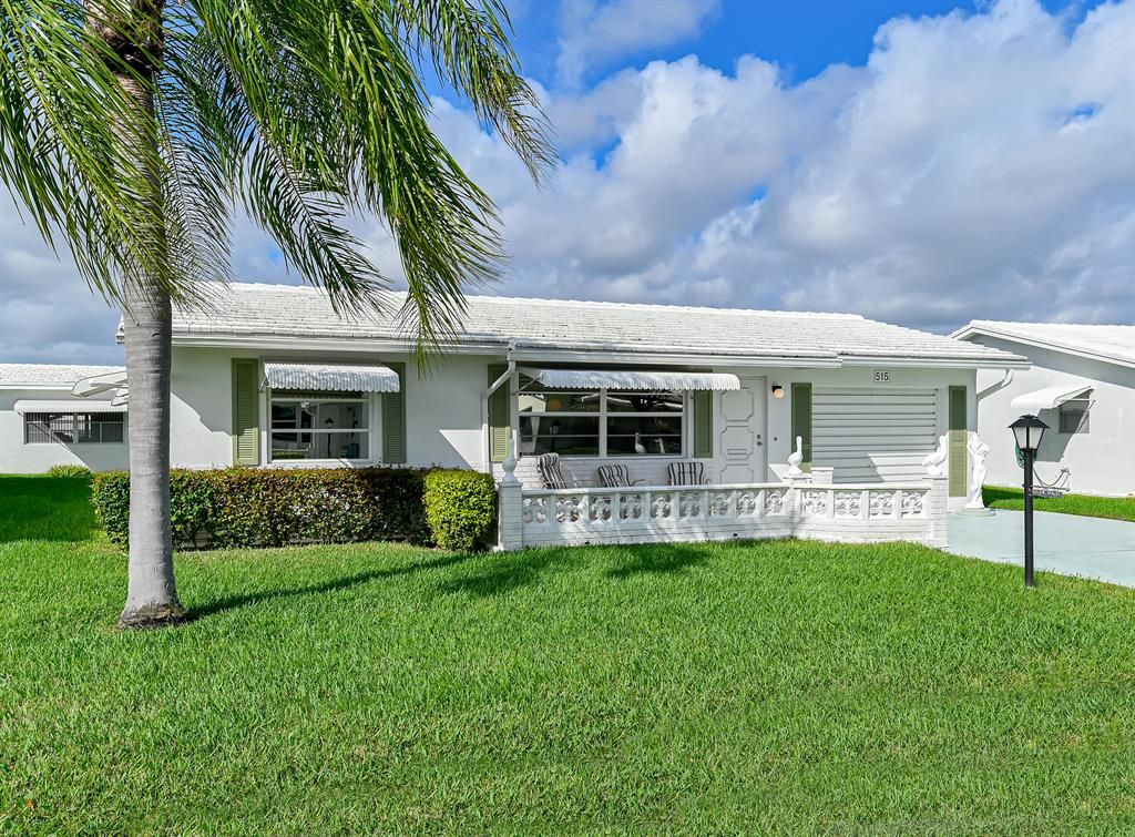 Photo of 515 SW 19th Street, Boynton Beach, FL 33426 (MLS # R10694931)
