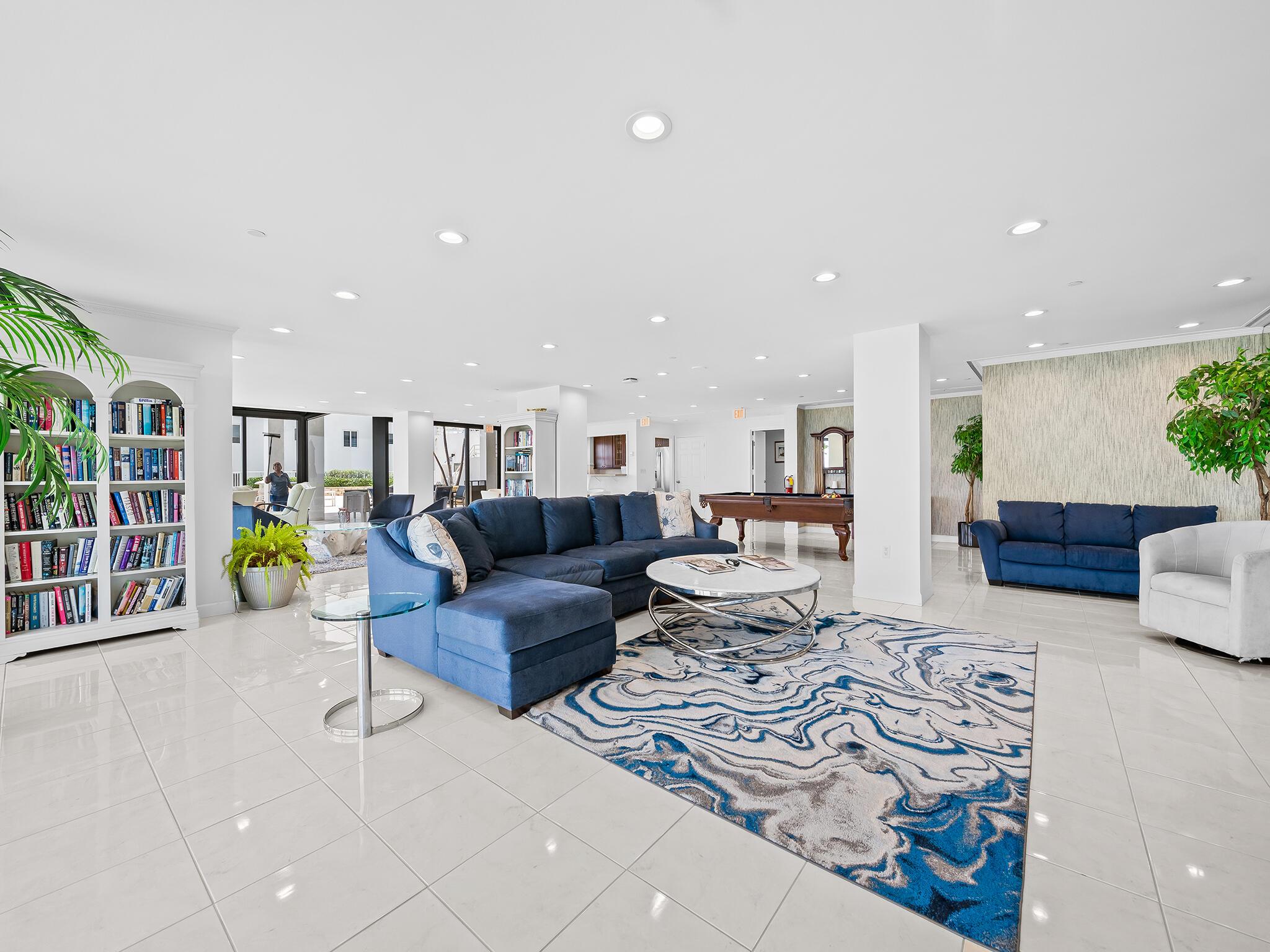 HIGHLANDS PLACE - Residential