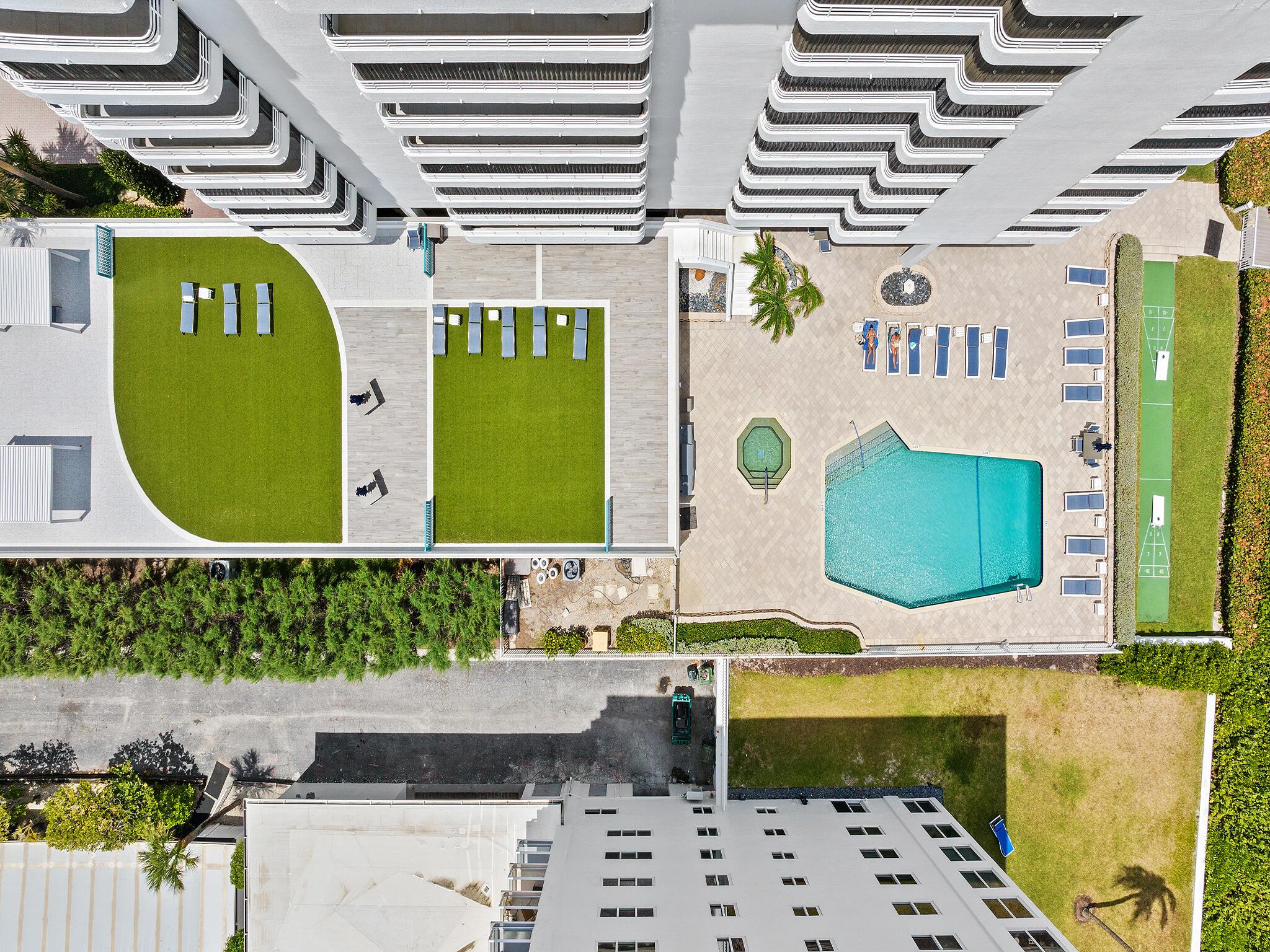 HIGHLANDS PLACE - Residential