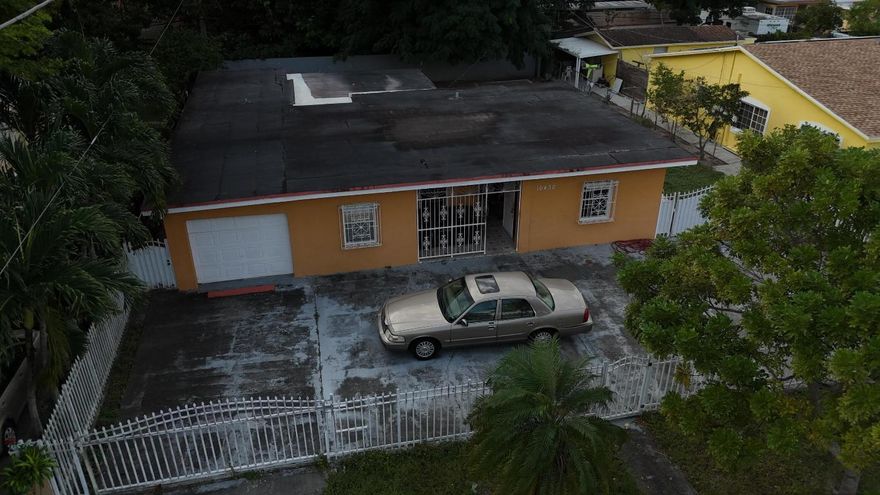 Charming 2-bedroom, 1-bath single-family home in the West Little River / Brownsville area of Miami. Conveniently located near NW 27 Avenue, major highways, schools, and local shopping. 
Do not miss this oportunity.