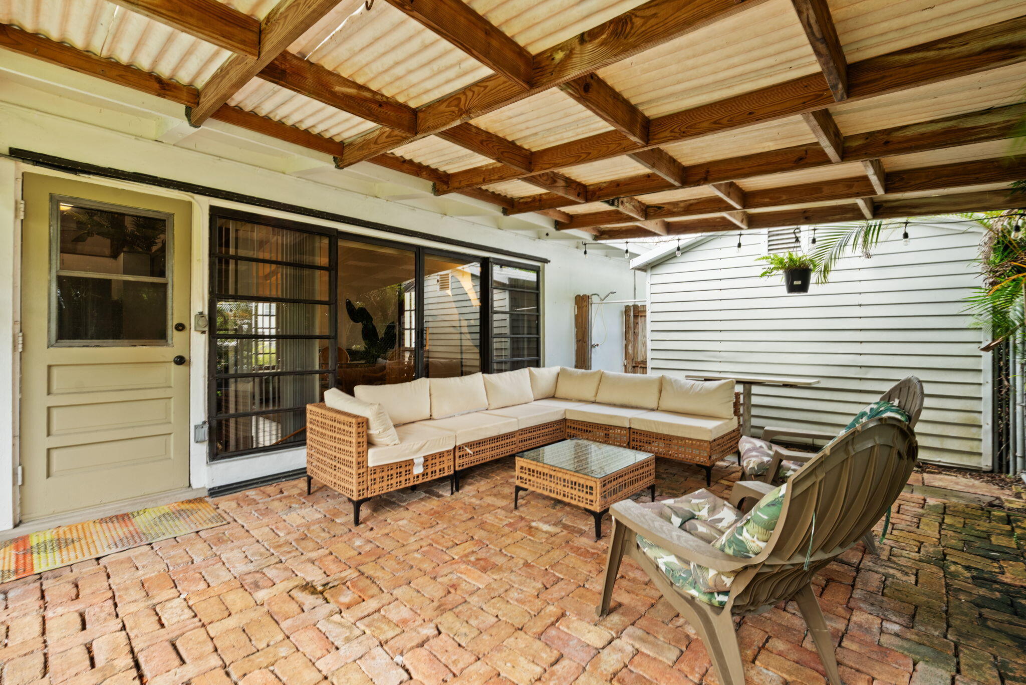 2512 Sugarloaf Lane