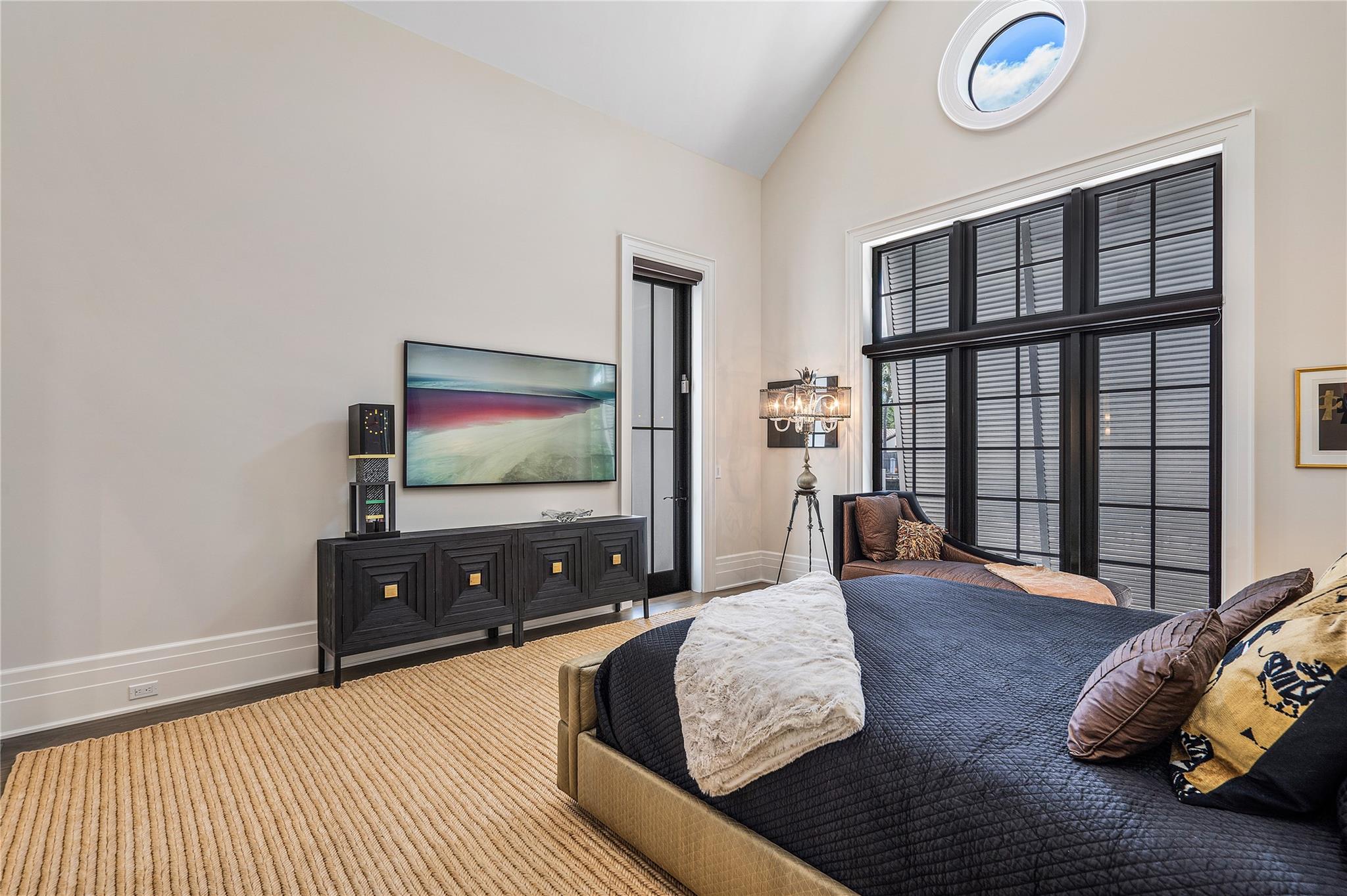 Venice 6-4 B - Residential