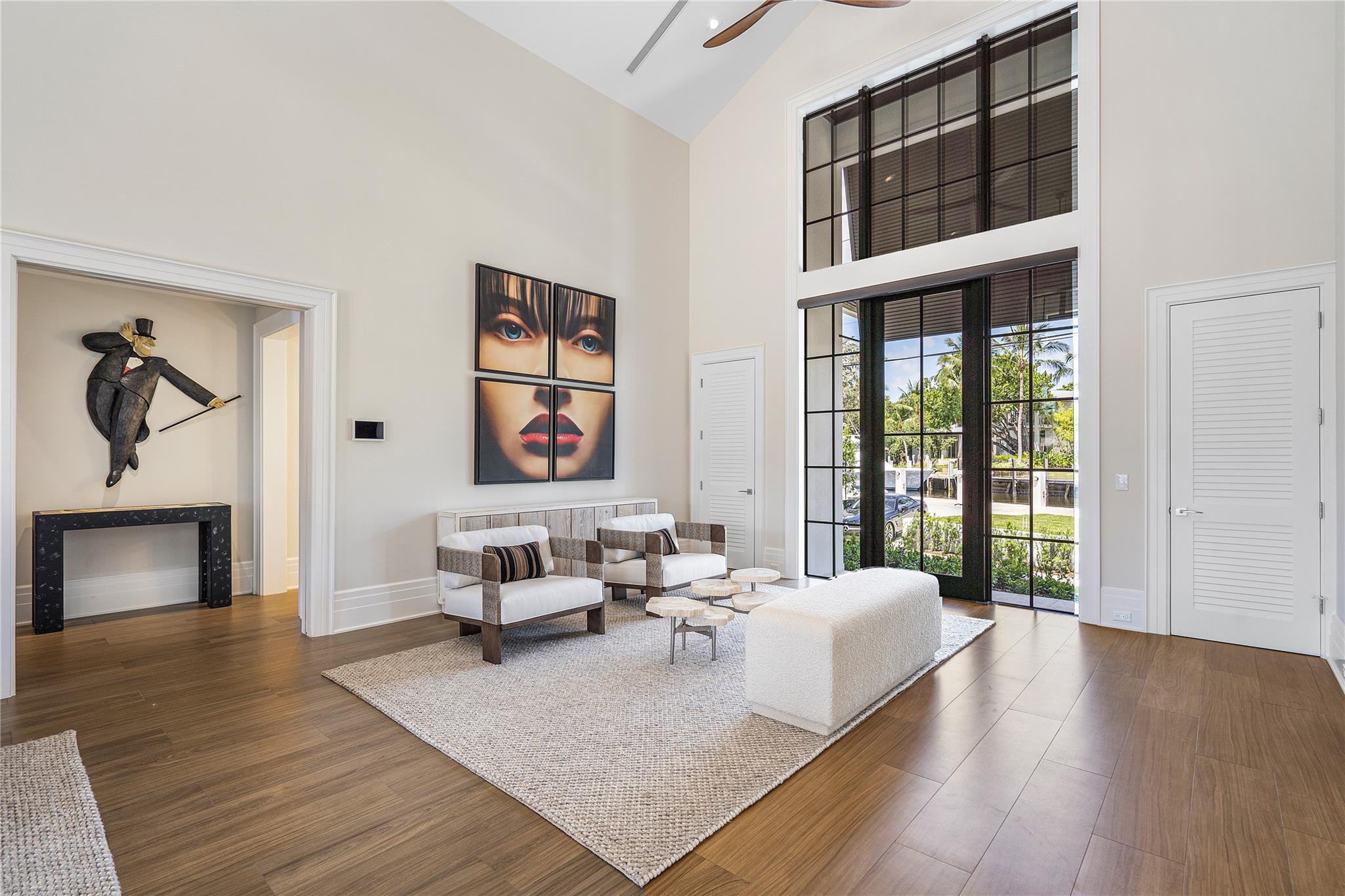 Venice 6-4 B - Residential