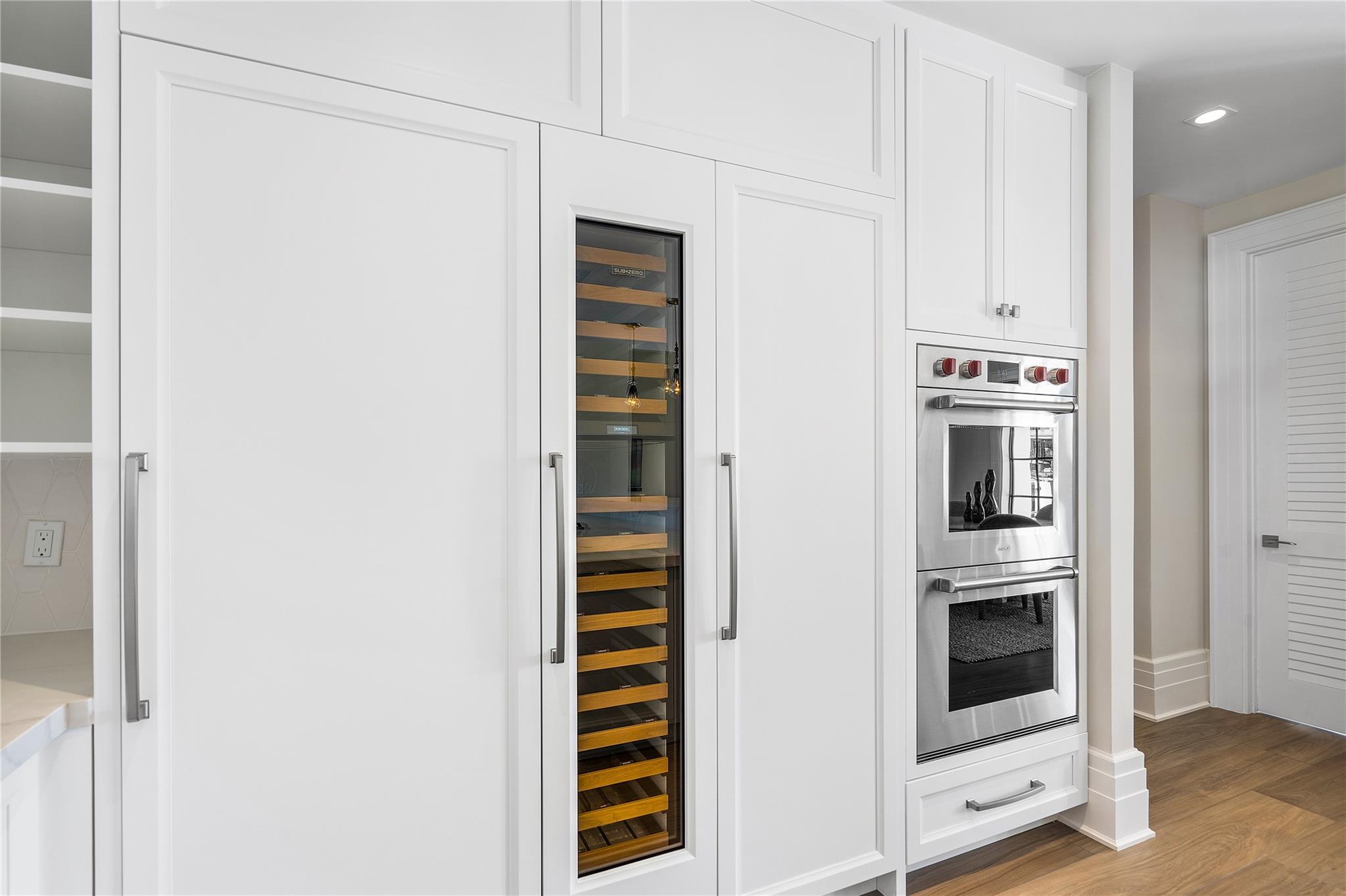 Venice 6-4 B - Residential