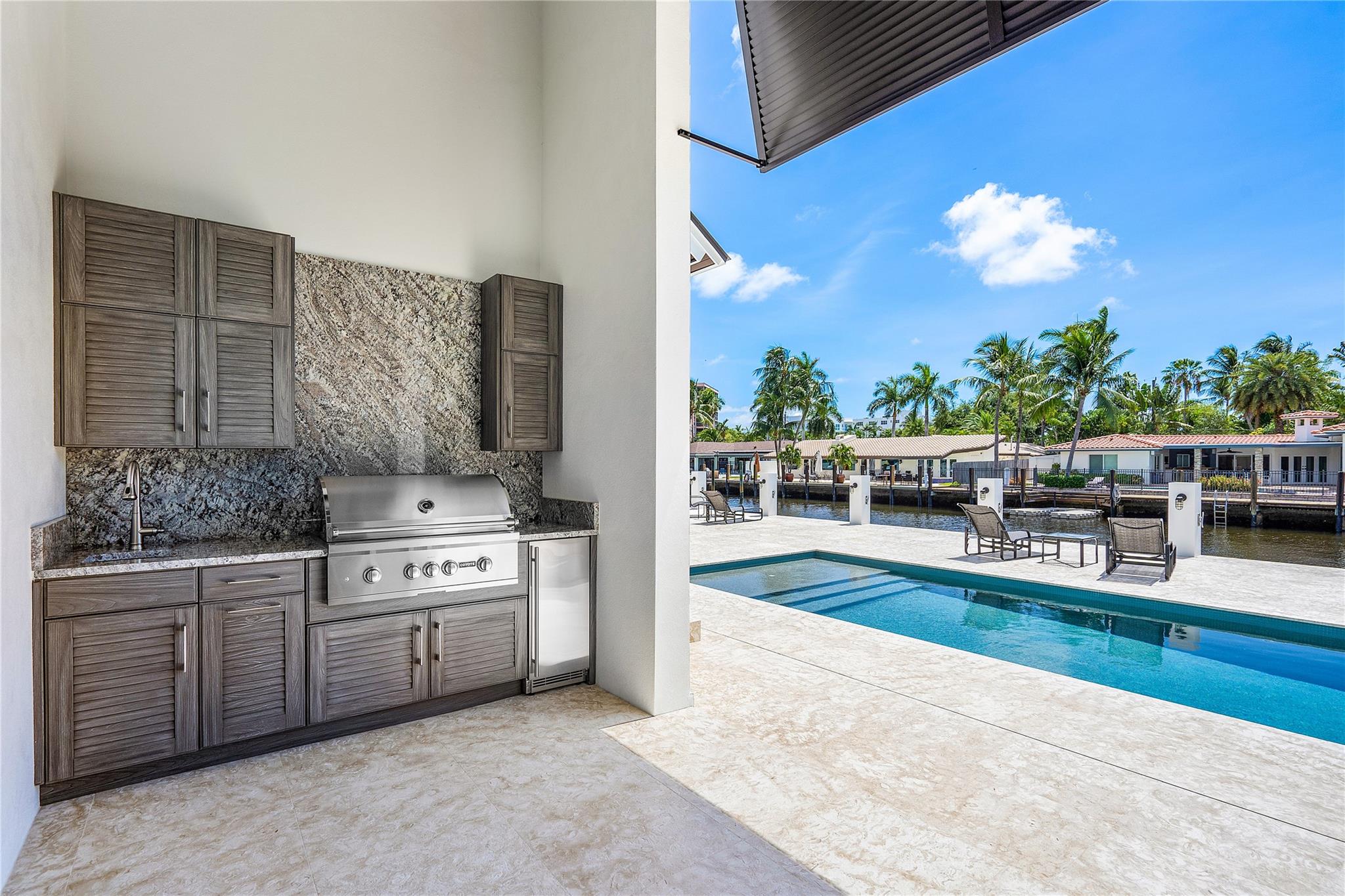 Venice 6-4 B - Residential