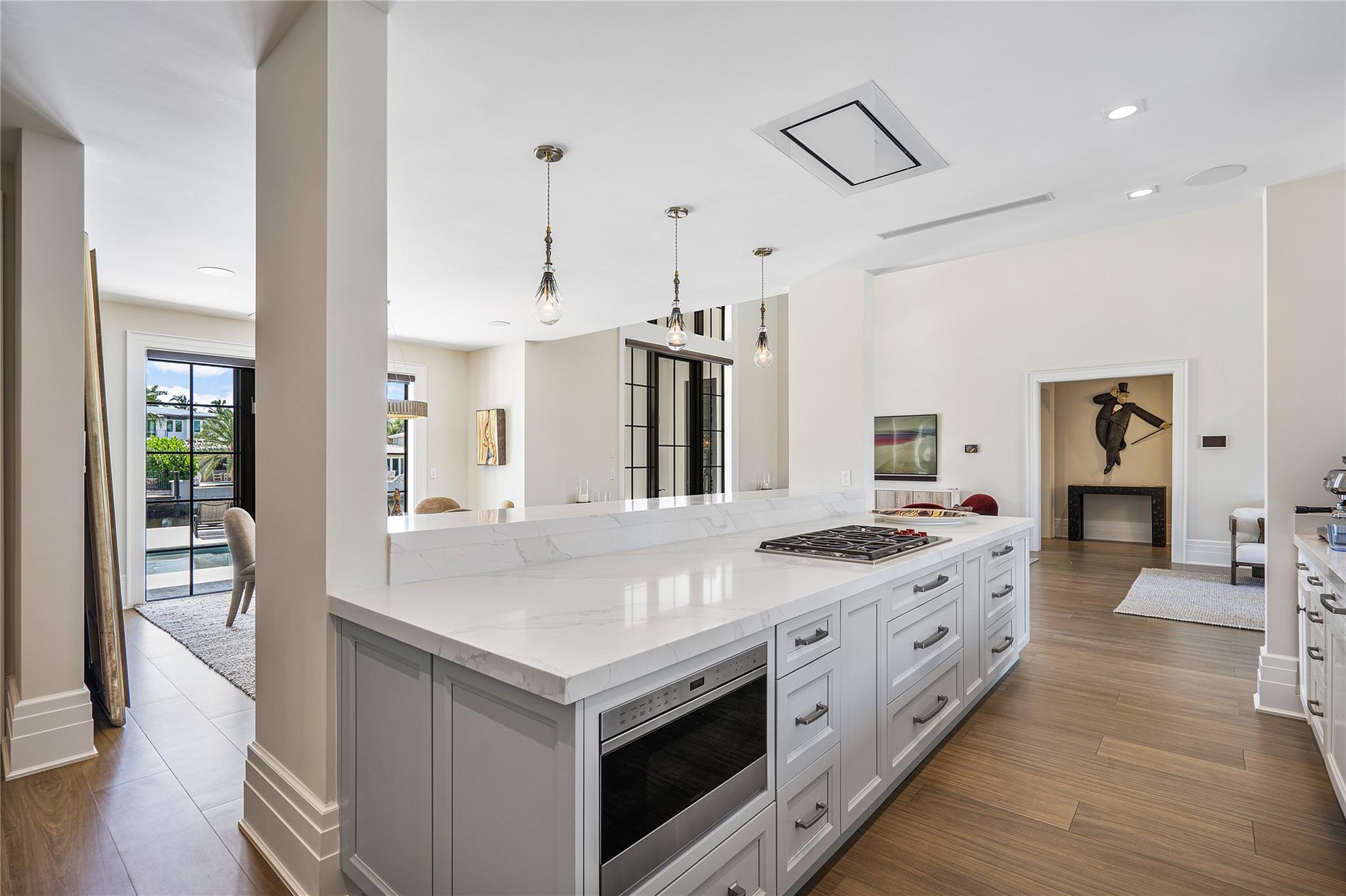 Venice 6-4 B - Residential