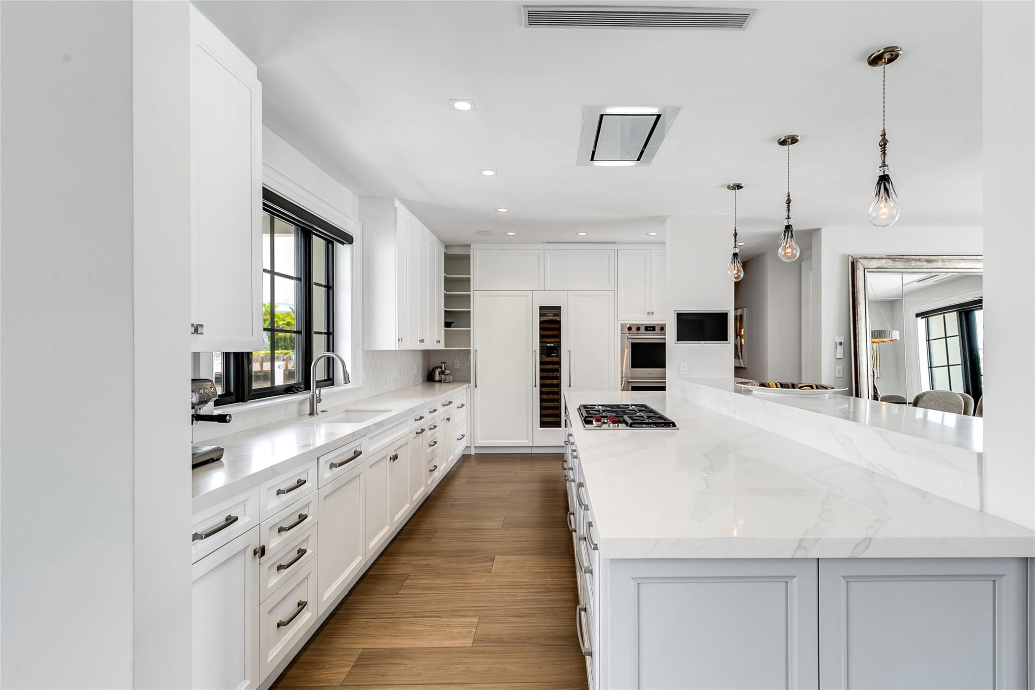 Venice 6-4 B - Residential