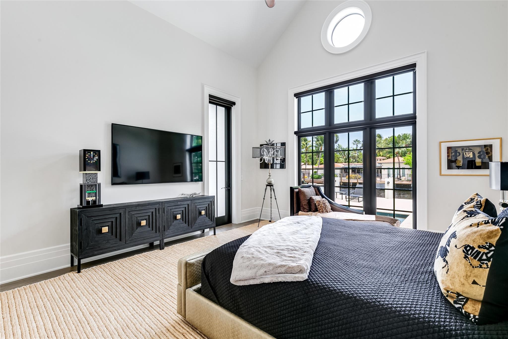 Venice 6-4 B - Residential