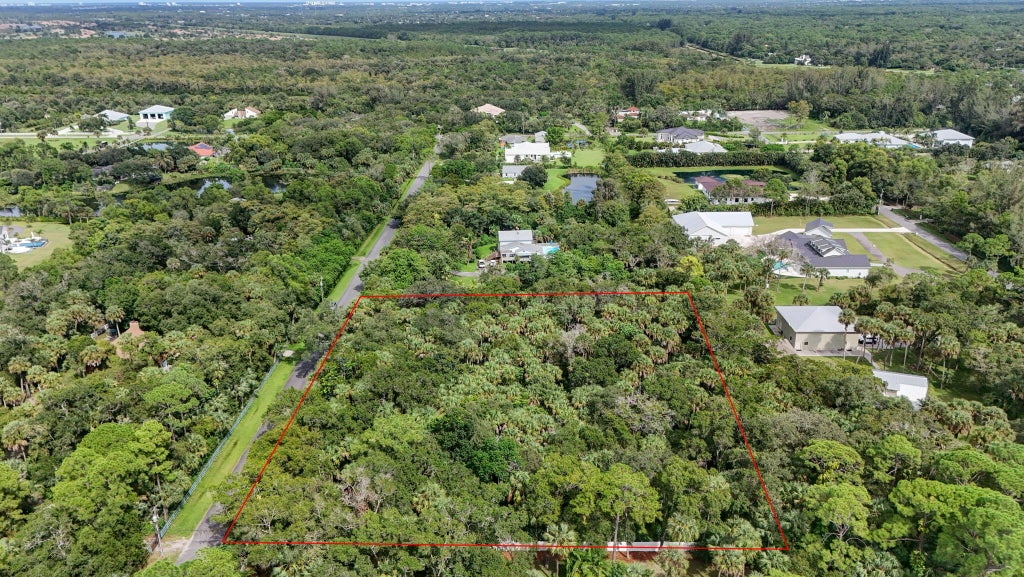 Photo of 9294 Mockingbird Trail, Jupiter, FL 33478 (MLS # B26077362)