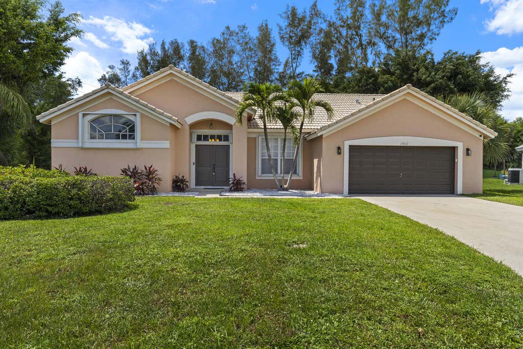 Photo of 15862 Bent Creek Road, Wellington, FL 33414 (MLS # R11109428)