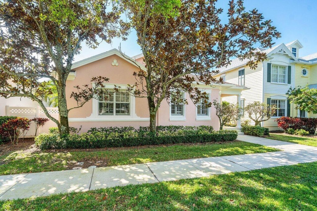 Photo of 114 Poinciana Drive, Jupiter, FL 33458 (MLS # R10960454)