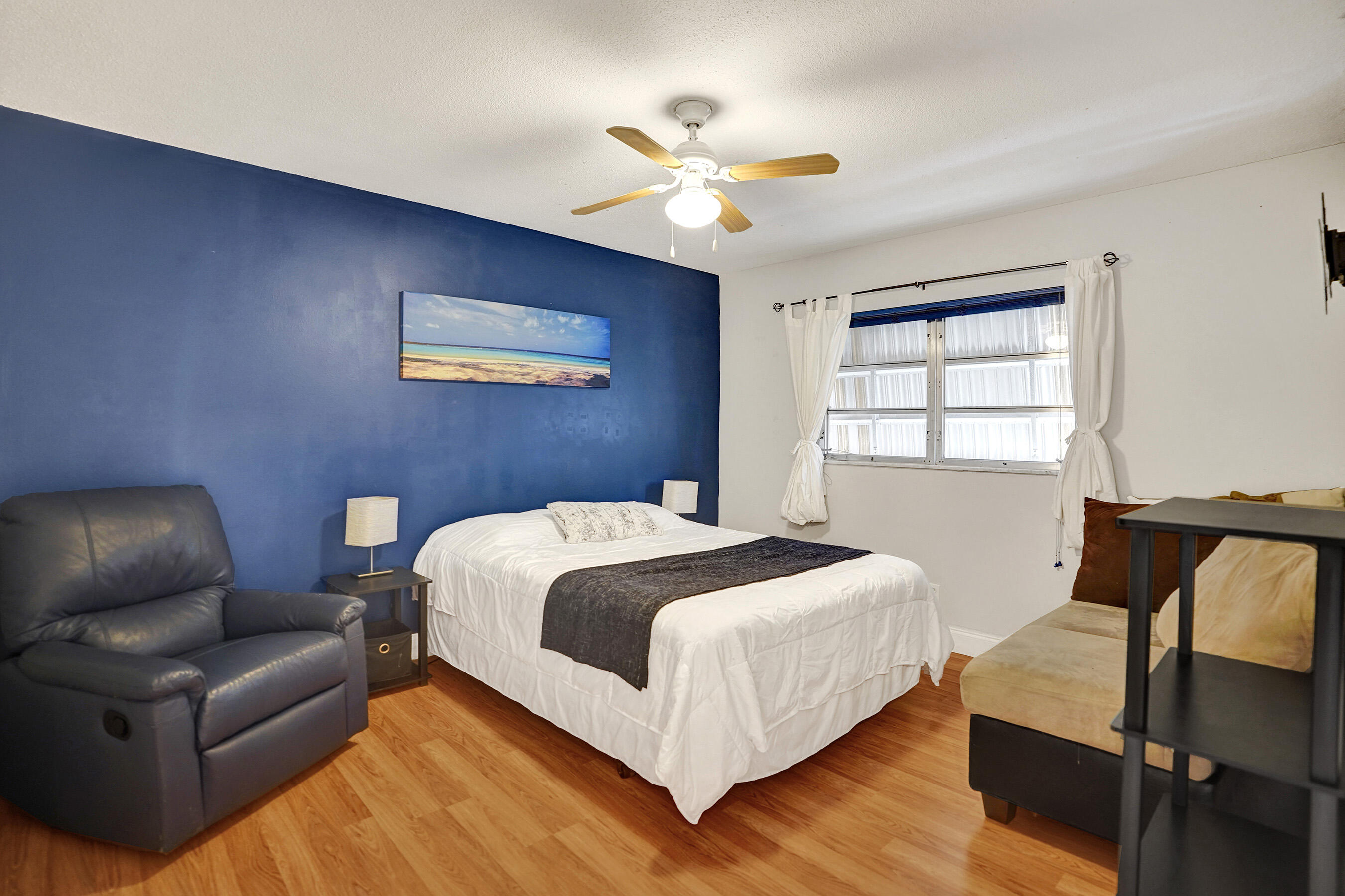 MEADOWBROOK TOWERS CONDO - Residential