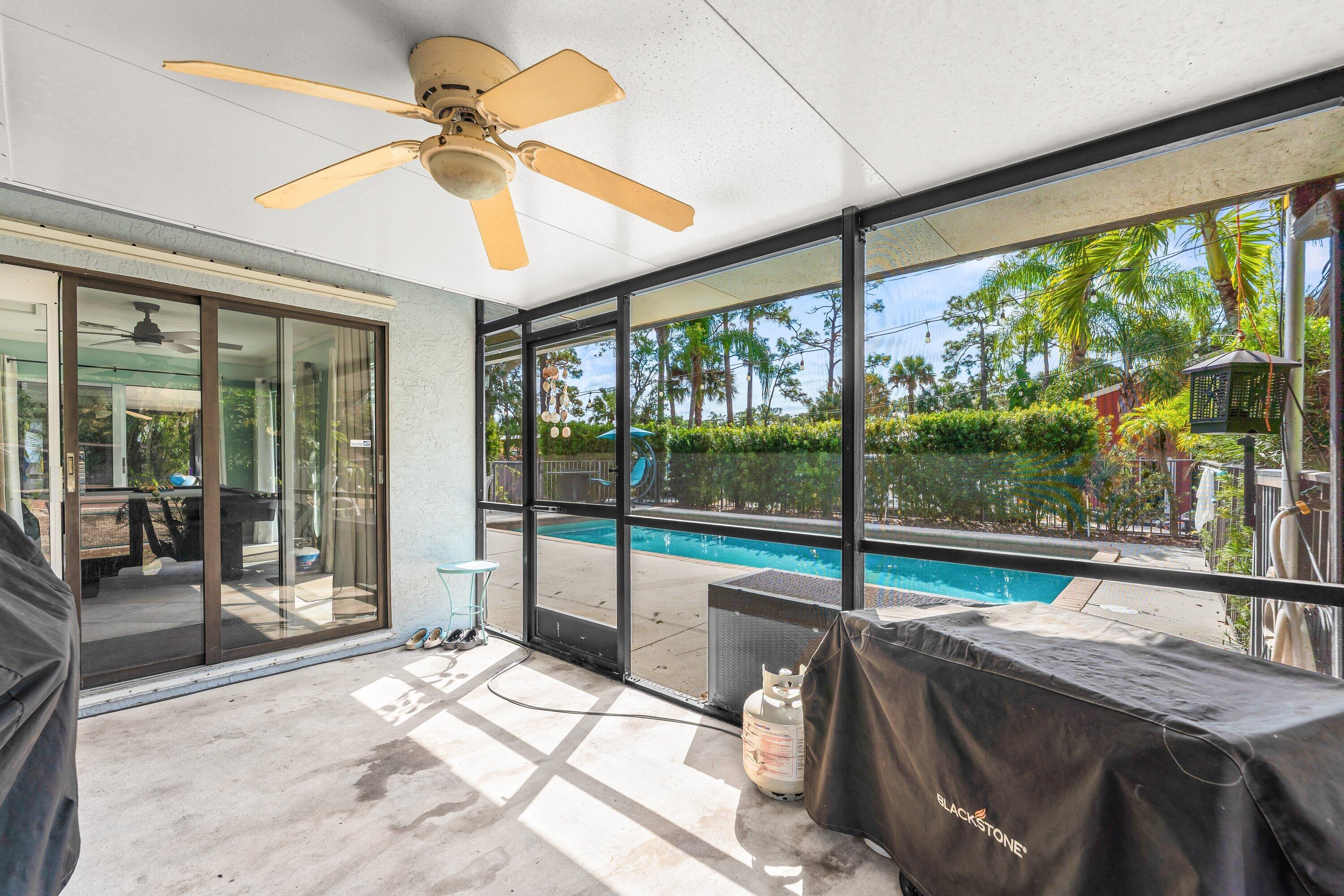 LOXAHATCHEE GROVES - Residential