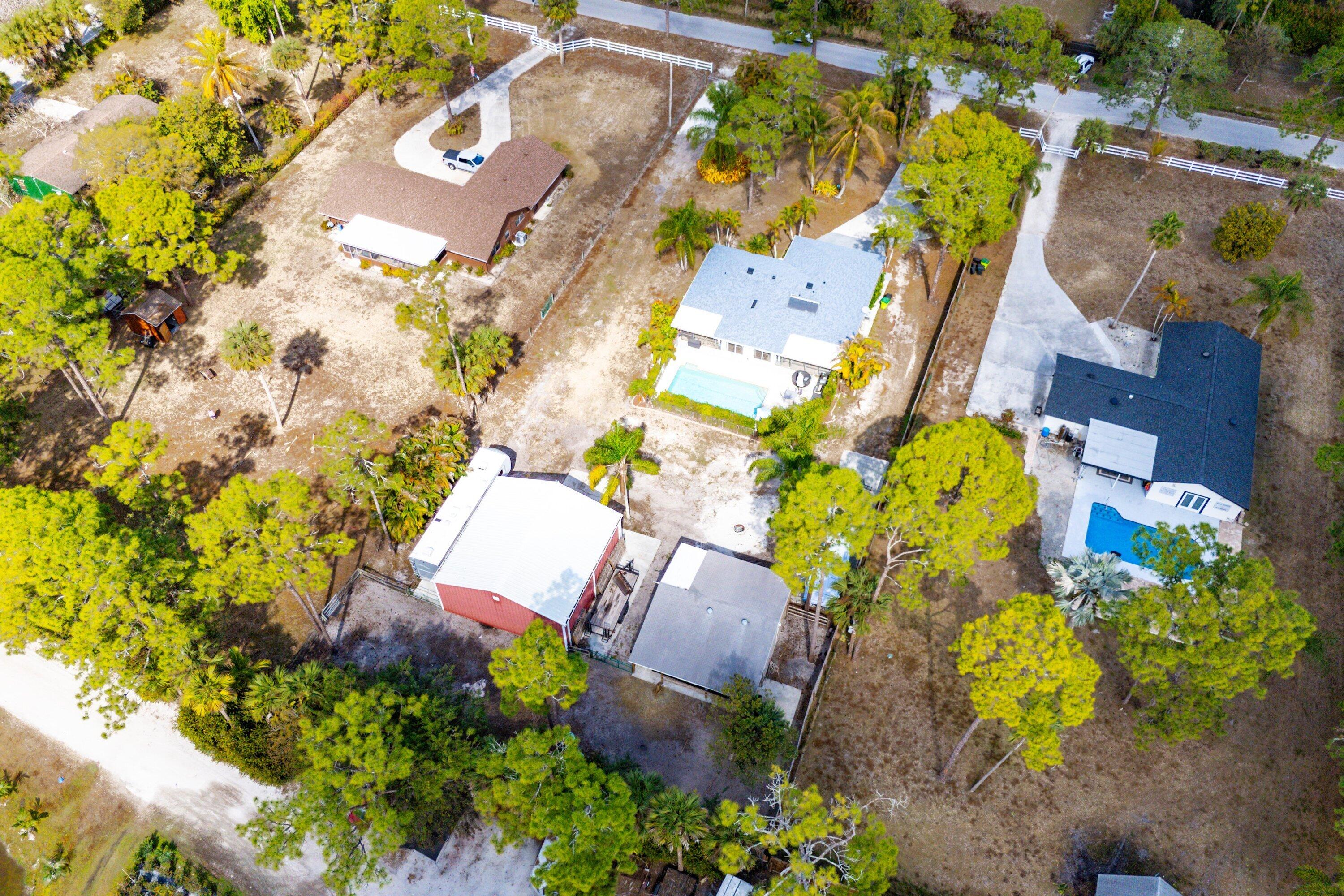 LOXAHATCHEE GROVES - Residential