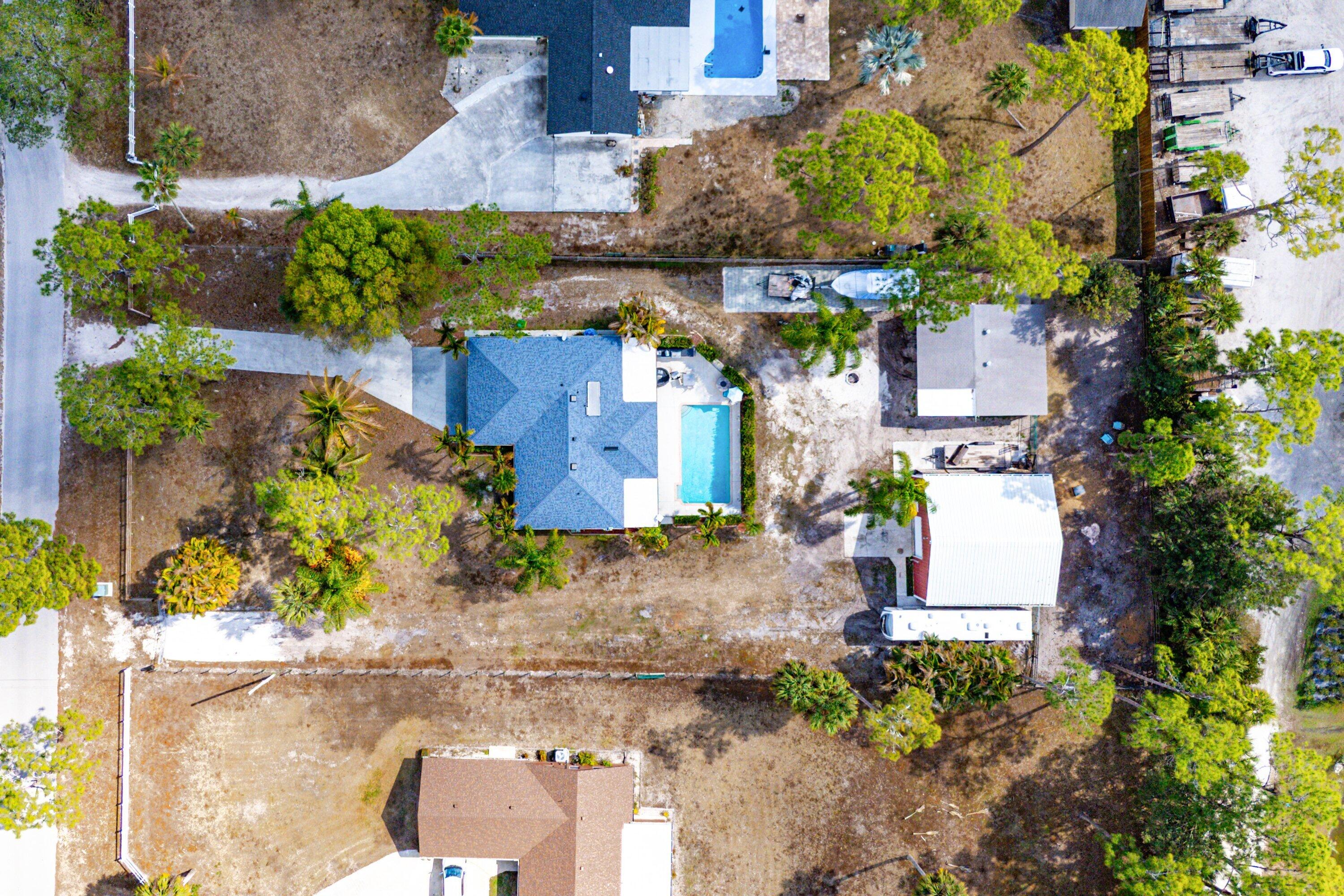 LOXAHATCHEE GROVES - Residential