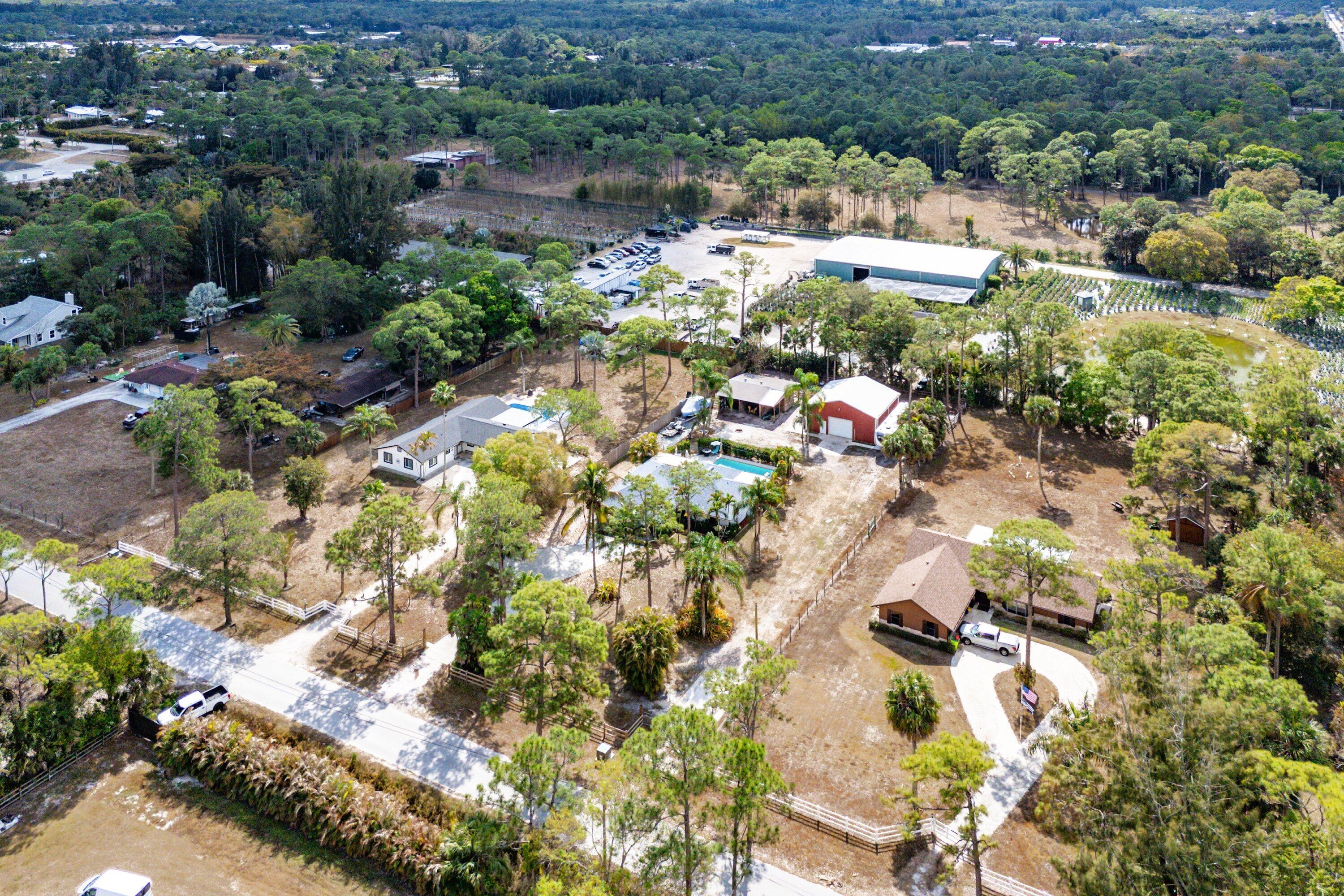 LOXAHATCHEE GROVES - Residential