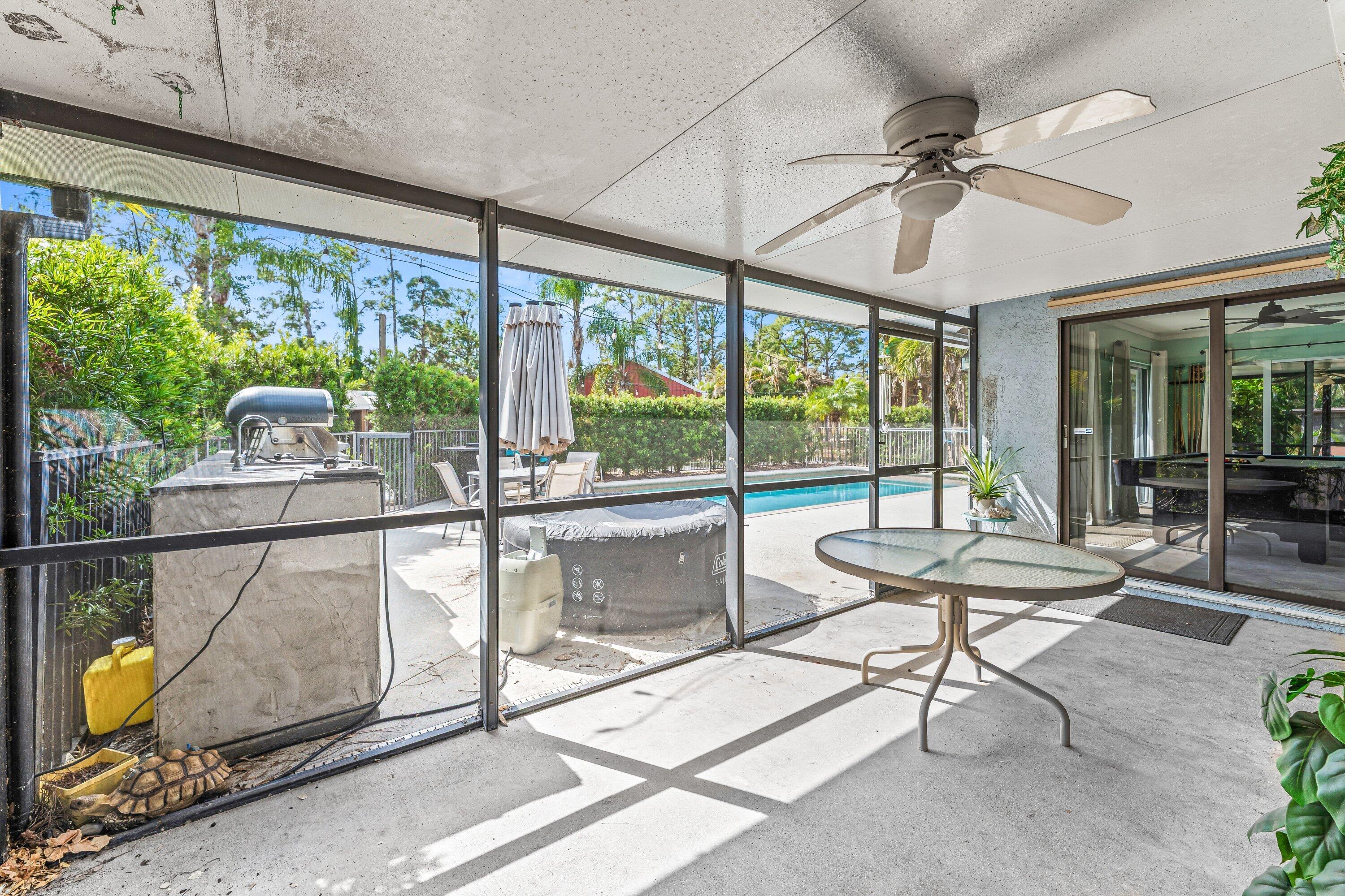 LOXAHATCHEE GROVES - Residential