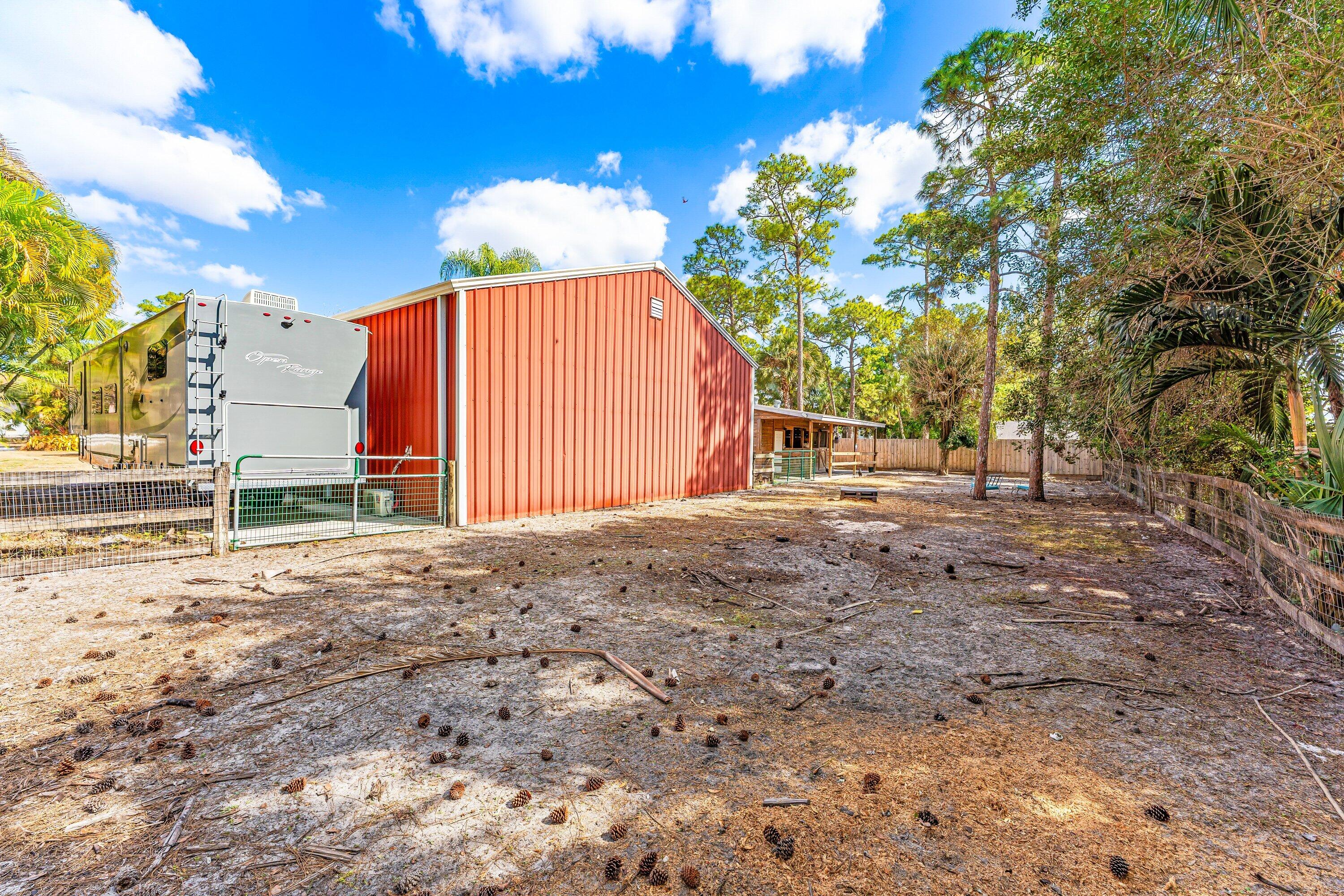 LOXAHATCHEE GROVES - Residential