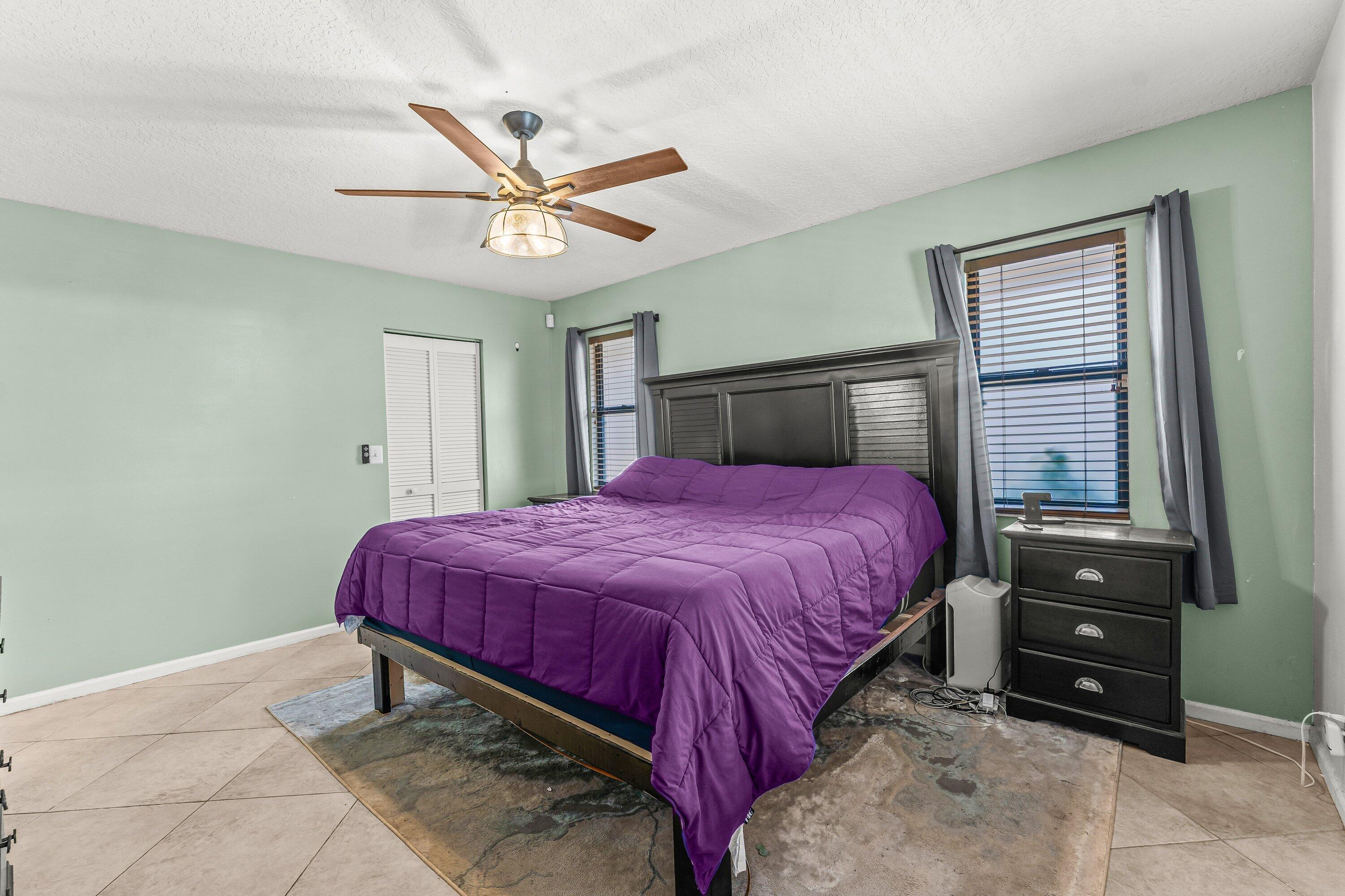 LOXAHATCHEE GROVES - Residential