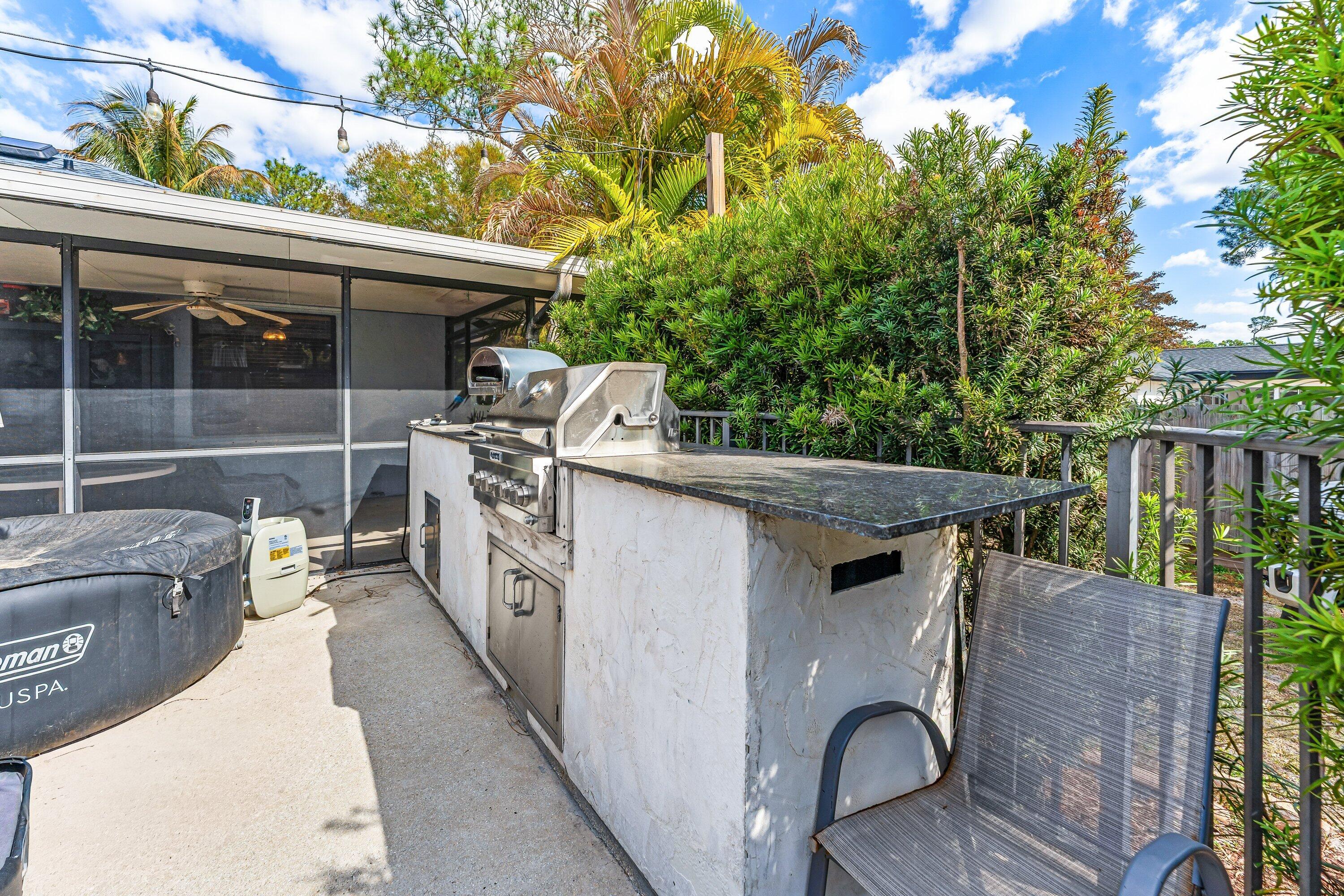 LOXAHATCHEE GROVES - Residential