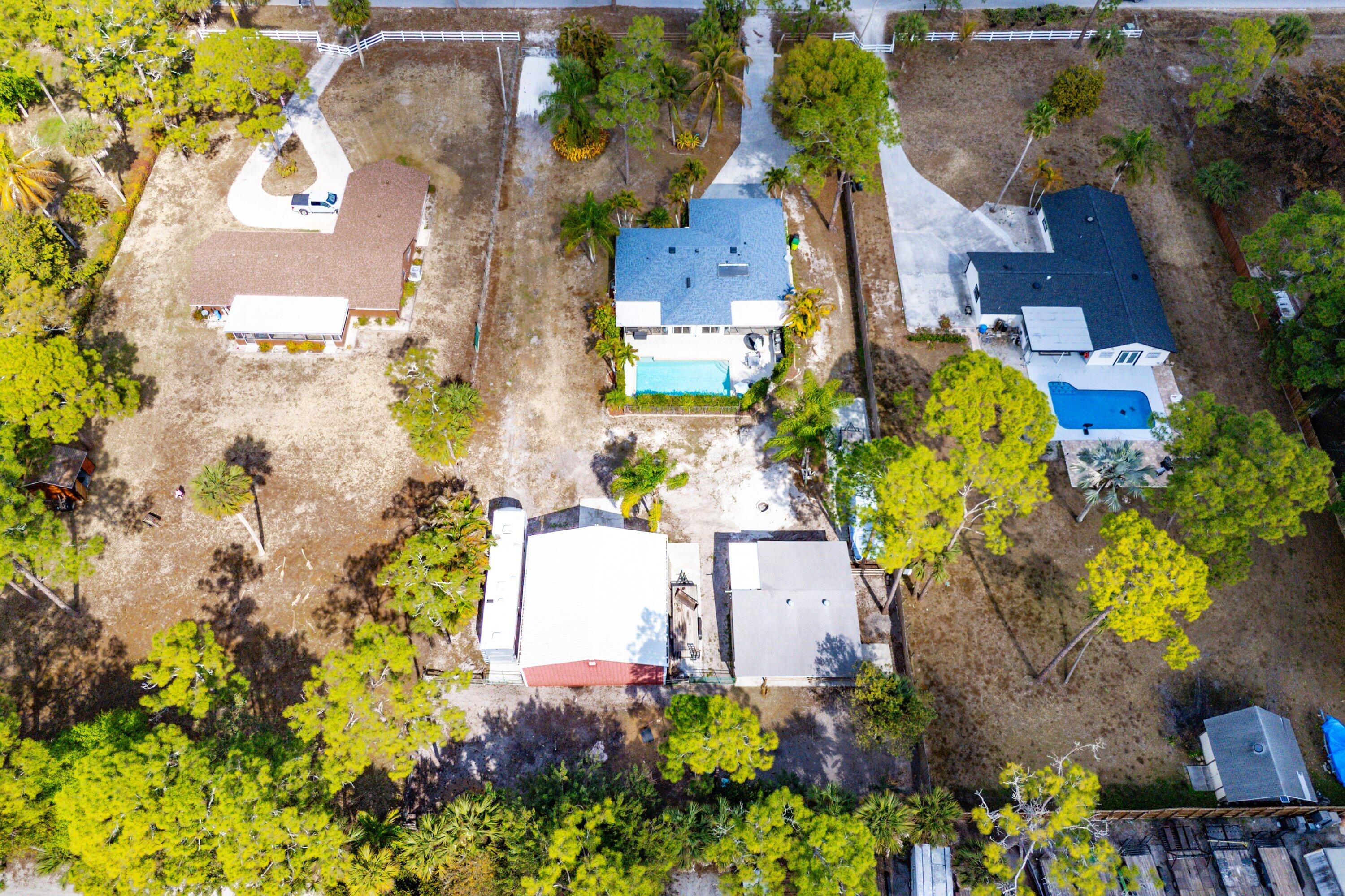 LOXAHATCHEE GROVES - Residential