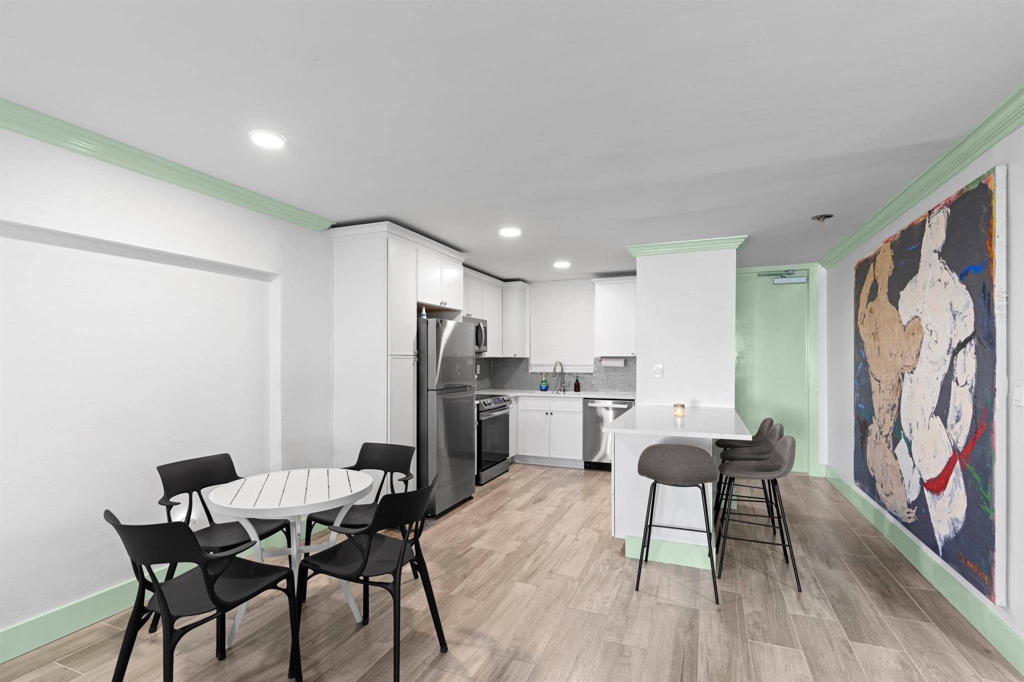 YACHT CLUB TOWERS CONDO - Residential