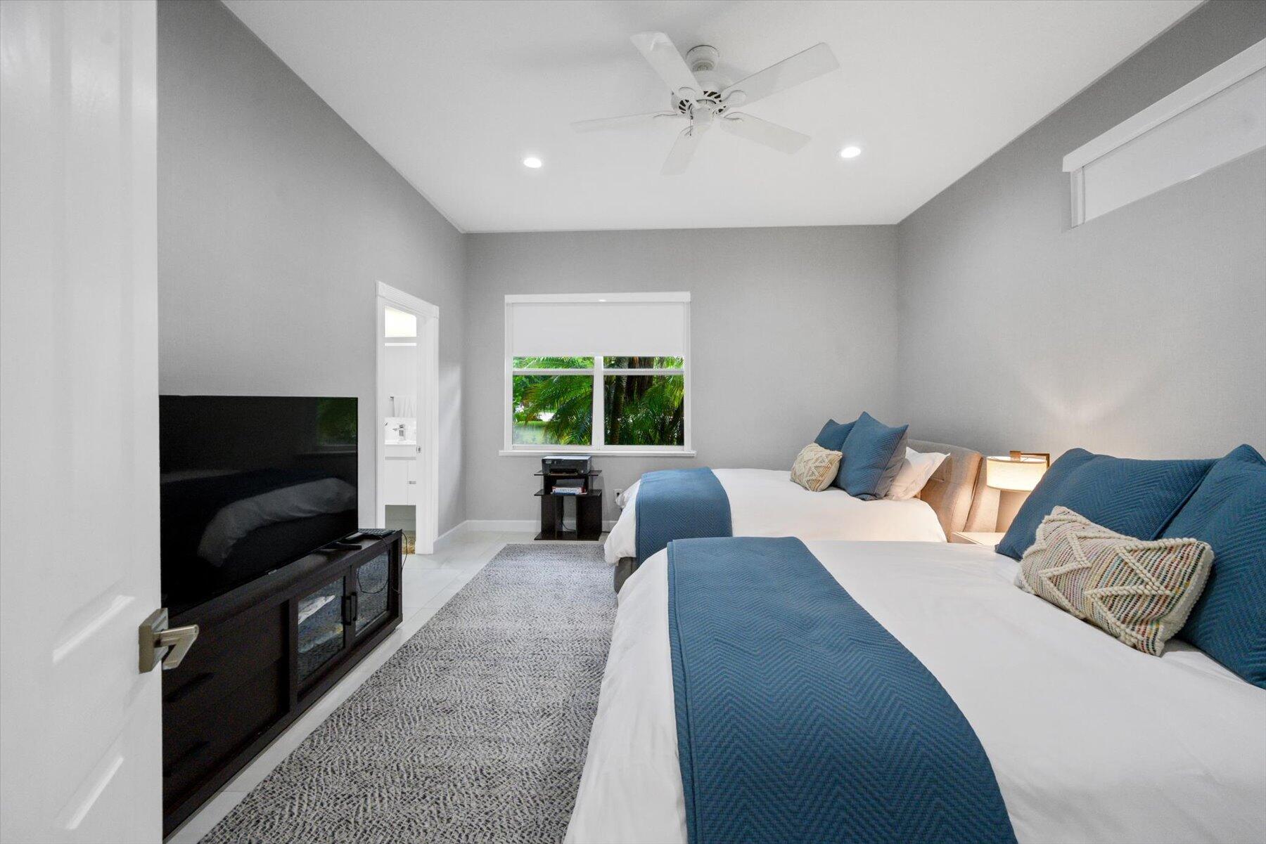 WELLINGTON AERO CLUB OF THE LANDINGS AT WELLINGTON - Residential