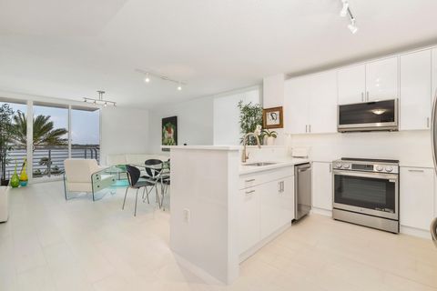 1551 N Flagler Drive 711 West Palm Beach FL 33401