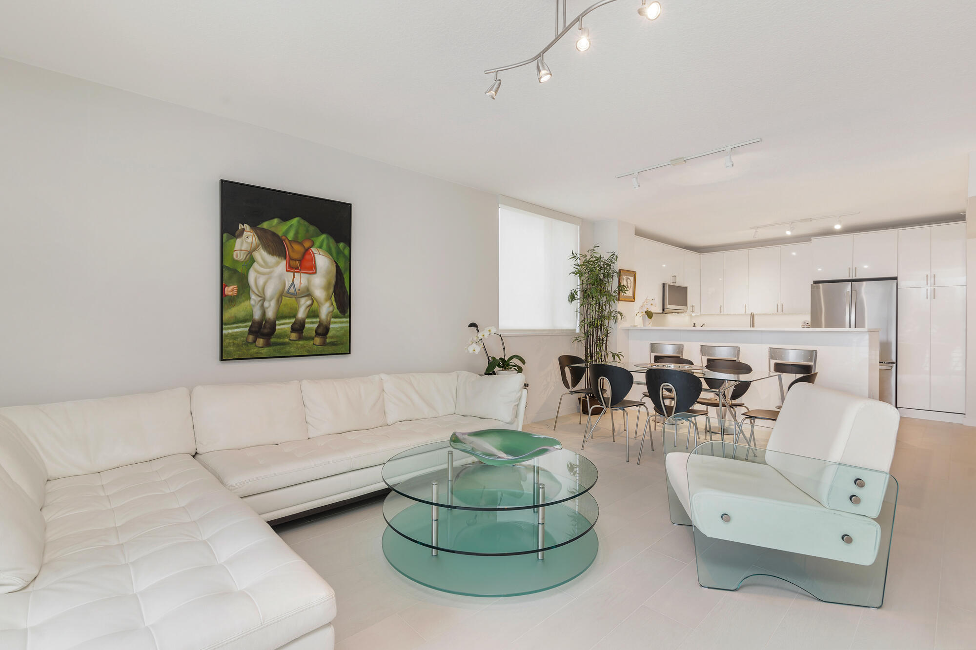 SLADE CONDO - Residential