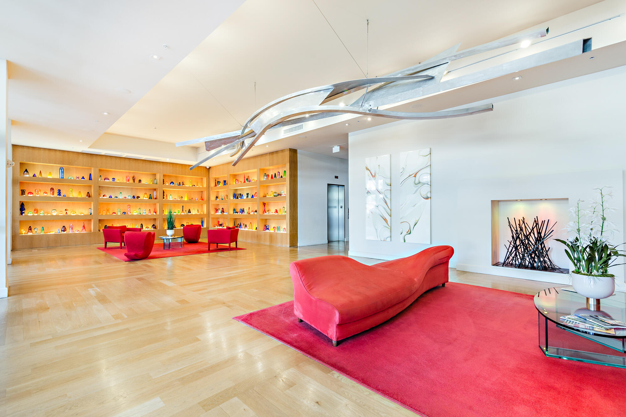 SLADE CONDO - Residential