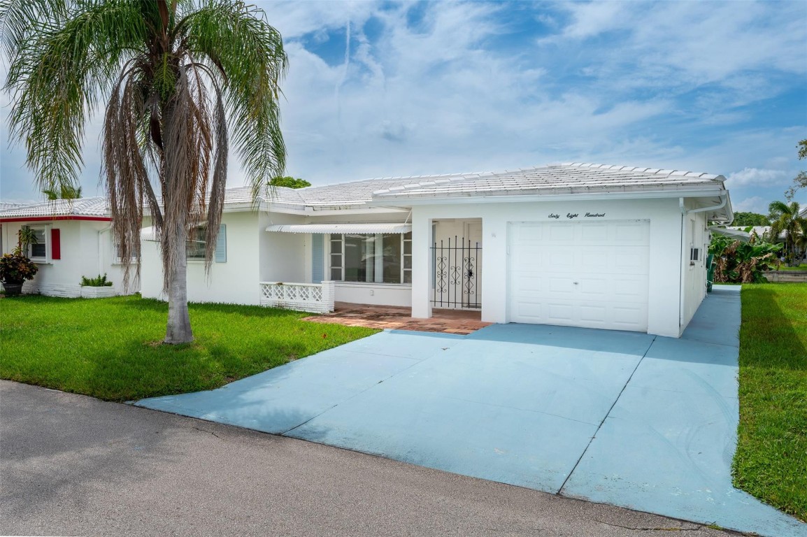 Mainlands Of Tamarac Lake - Residential