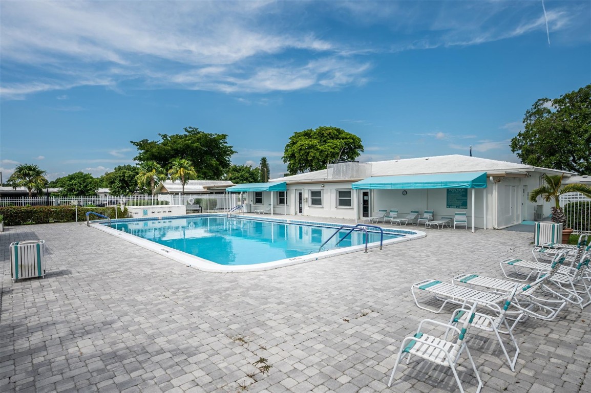 Mainlands Of Tamarac Lake - Residential