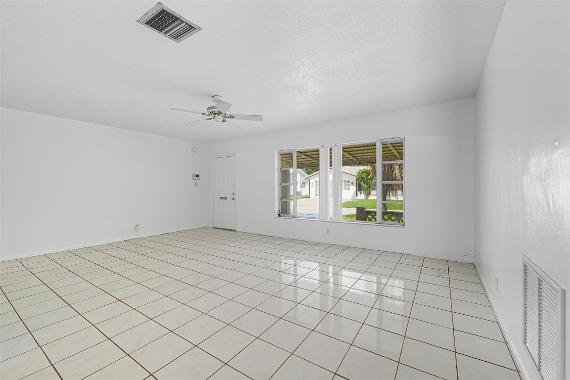 Mainlands Of Tamarac Lake - Residential