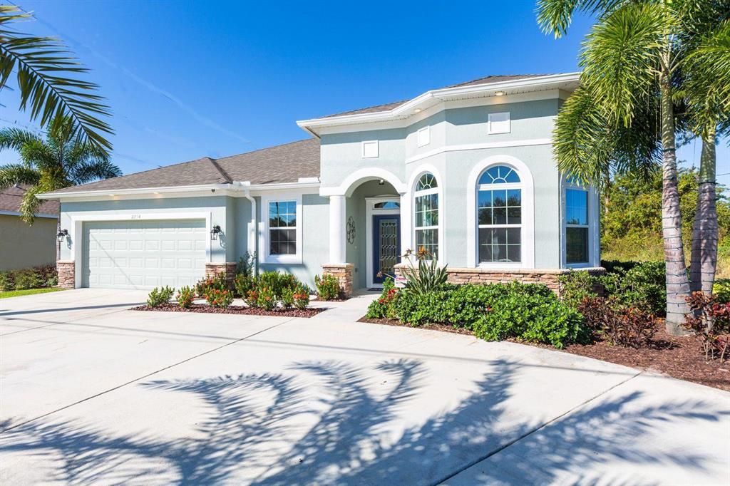 Photo of 2734 SW Savona Boulevard, Port Saint Lucie, FL 34953 (MLS # R10737988)