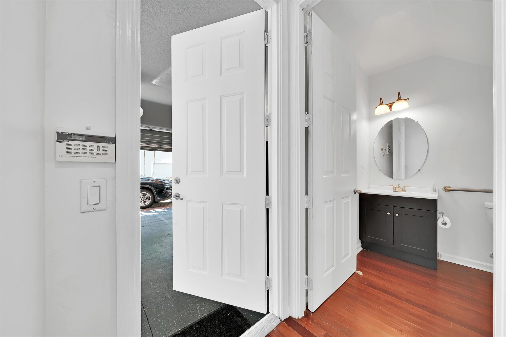 RENAISSANCE COMMONS PUD - Residential Lease