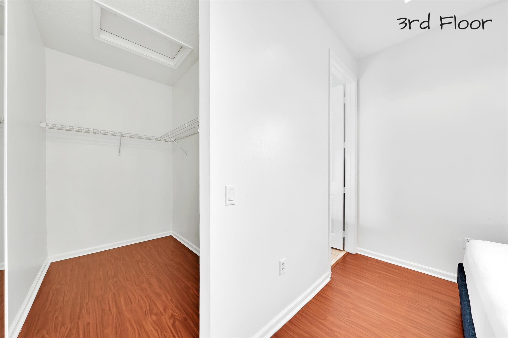 RENAISSANCE COMMONS PUD - Residential Lease