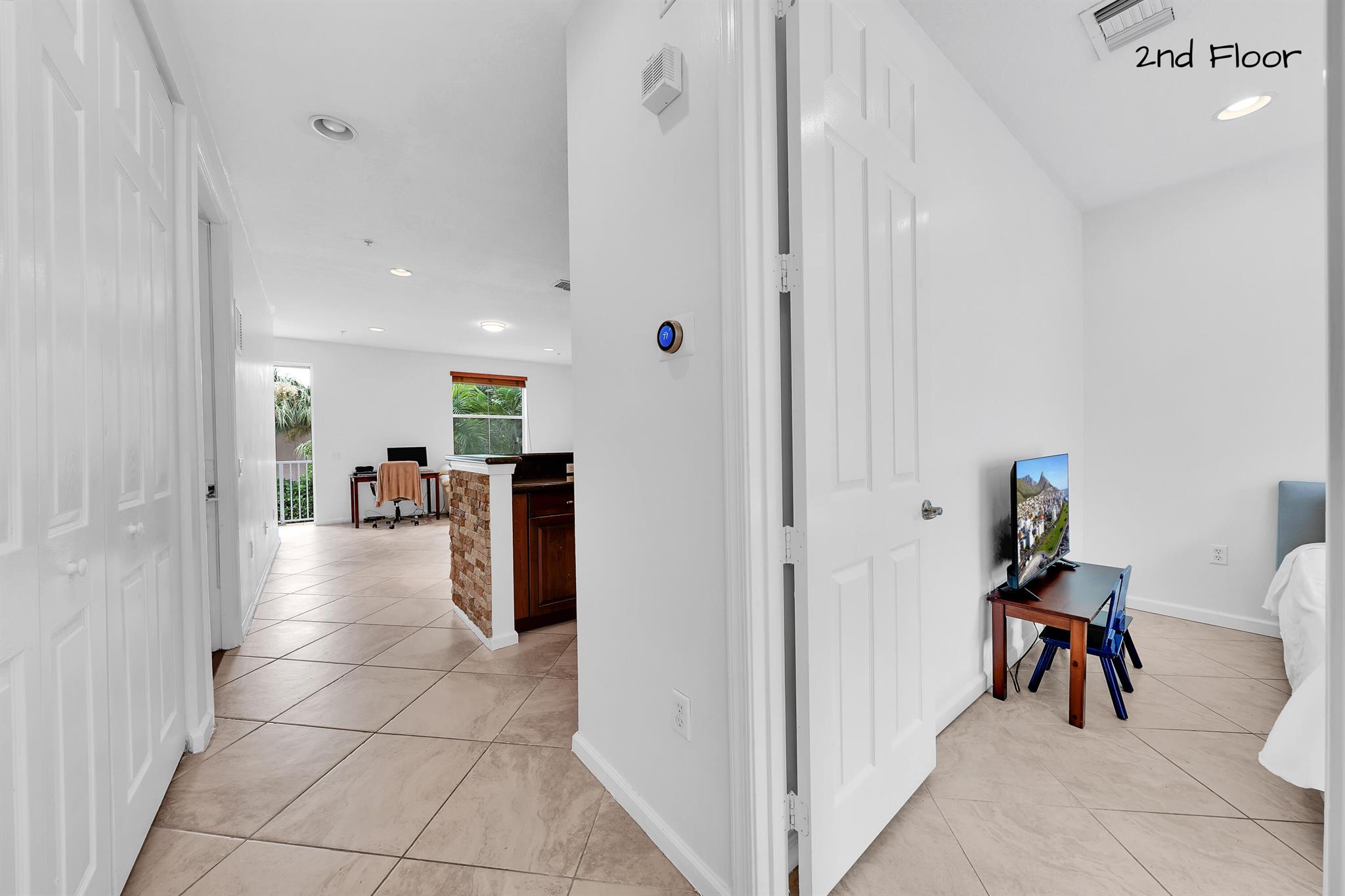 RENAISSANCE COMMONS PUD - Residential Lease