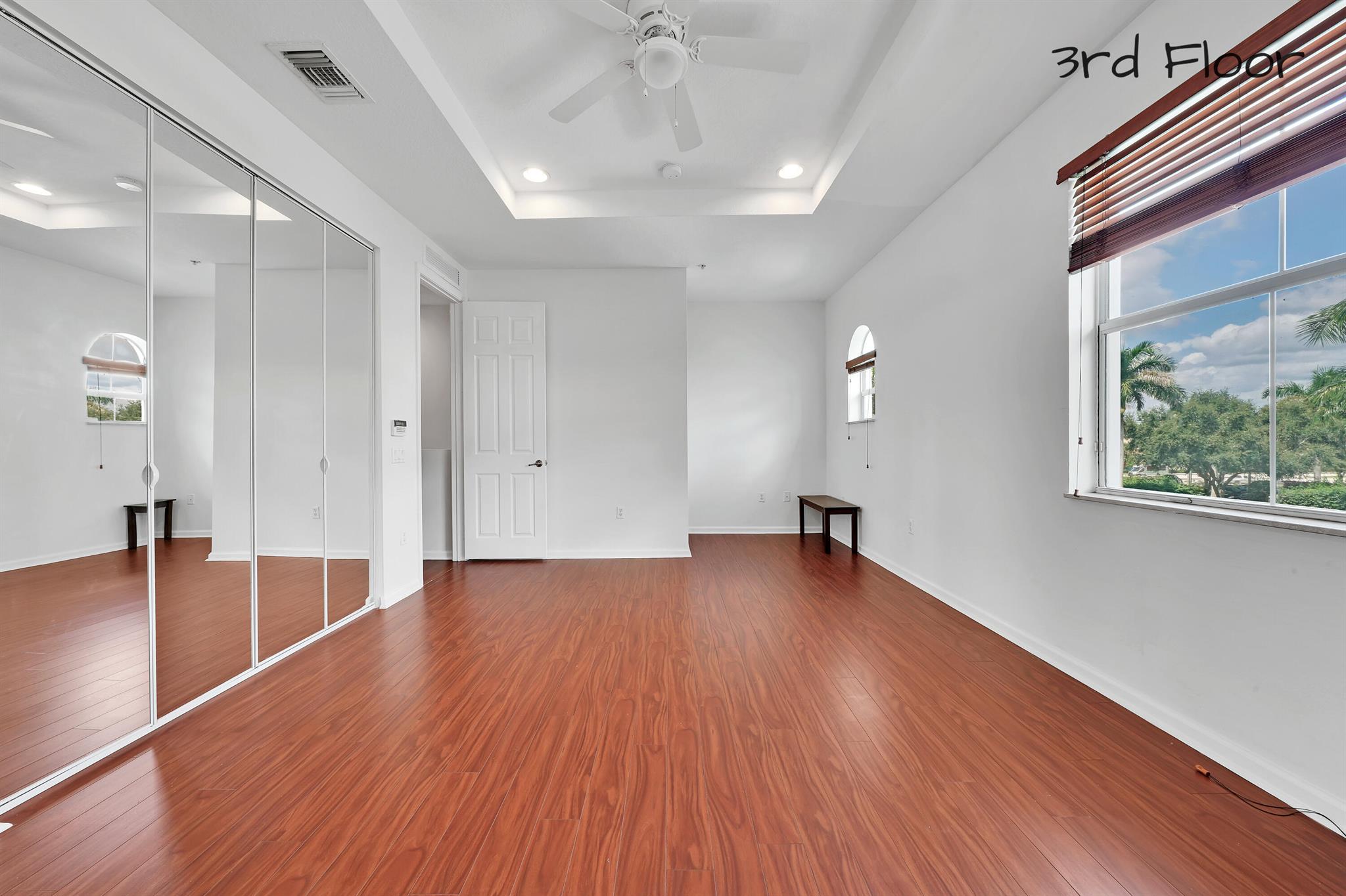 RENAISSANCE COMMONS PUD - Residential Lease