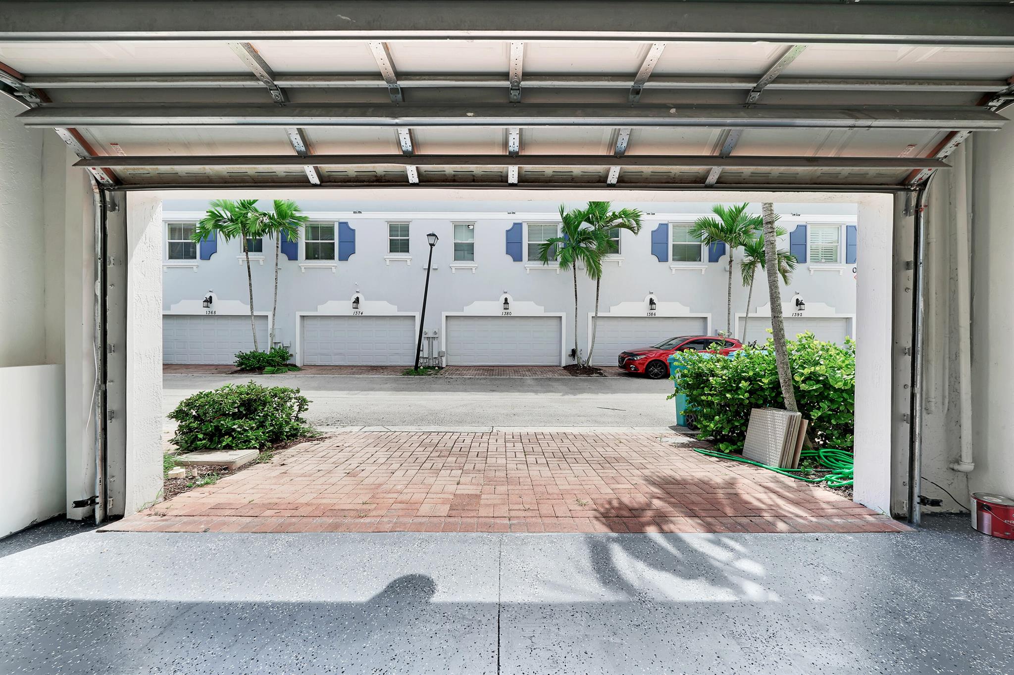 RENAISSANCE COMMONS PUD - Residential Lease