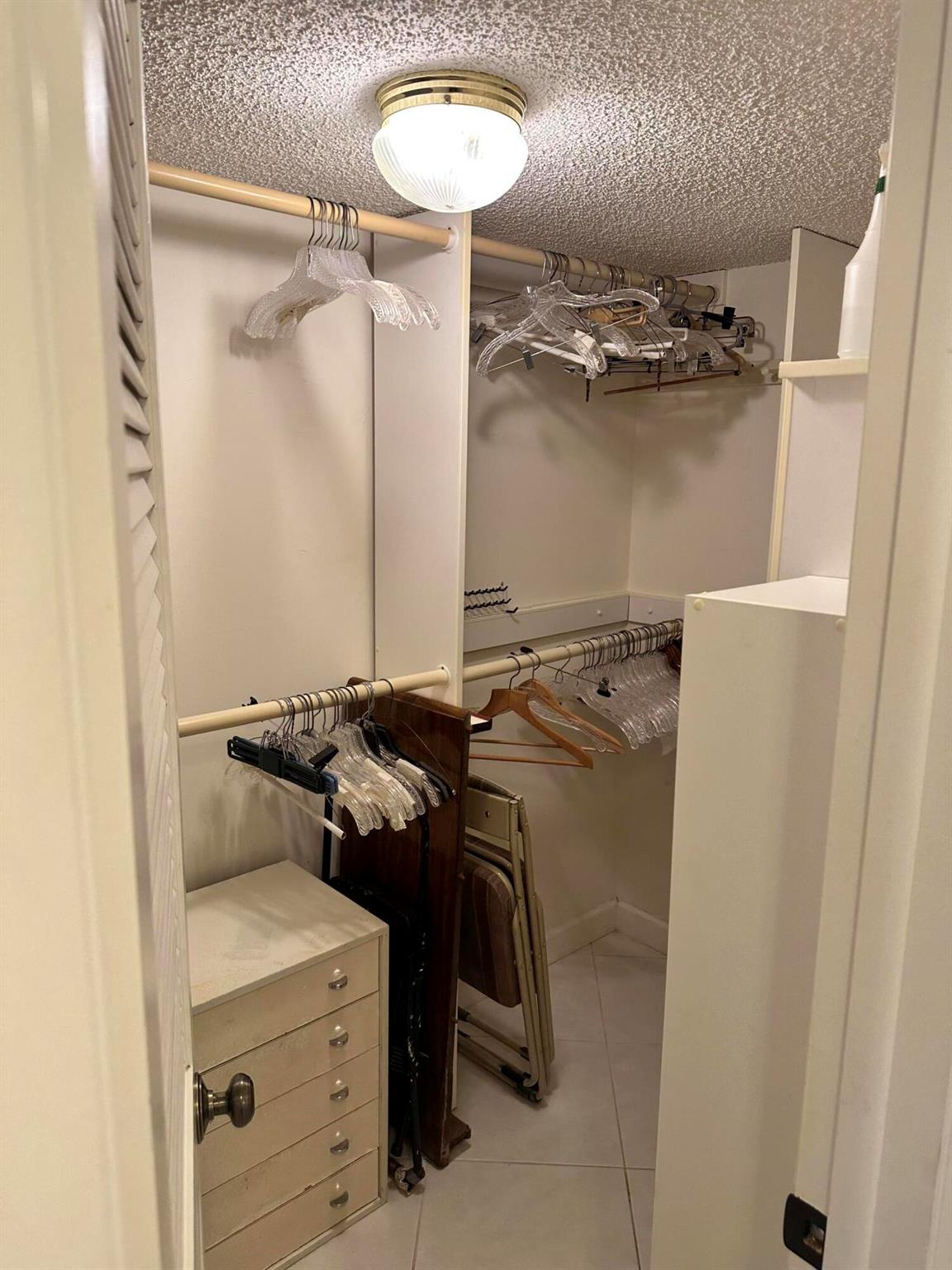 PALM GREENS AT VILLA DEL RAY CONDO II - Residential