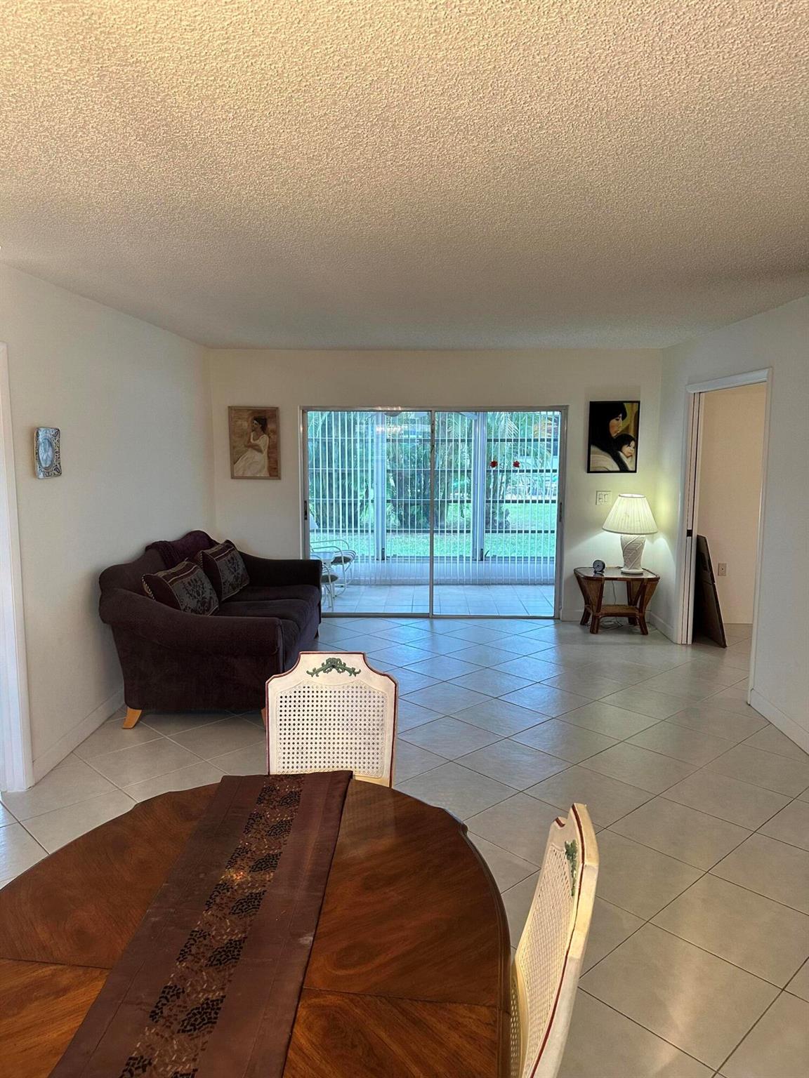 PALM GREENS AT VILLA DEL RAY CONDO II - Residential