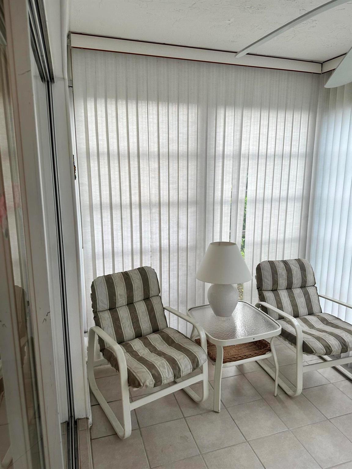 PALM GREENS AT VILLA DEL RAY CONDO II - Residential