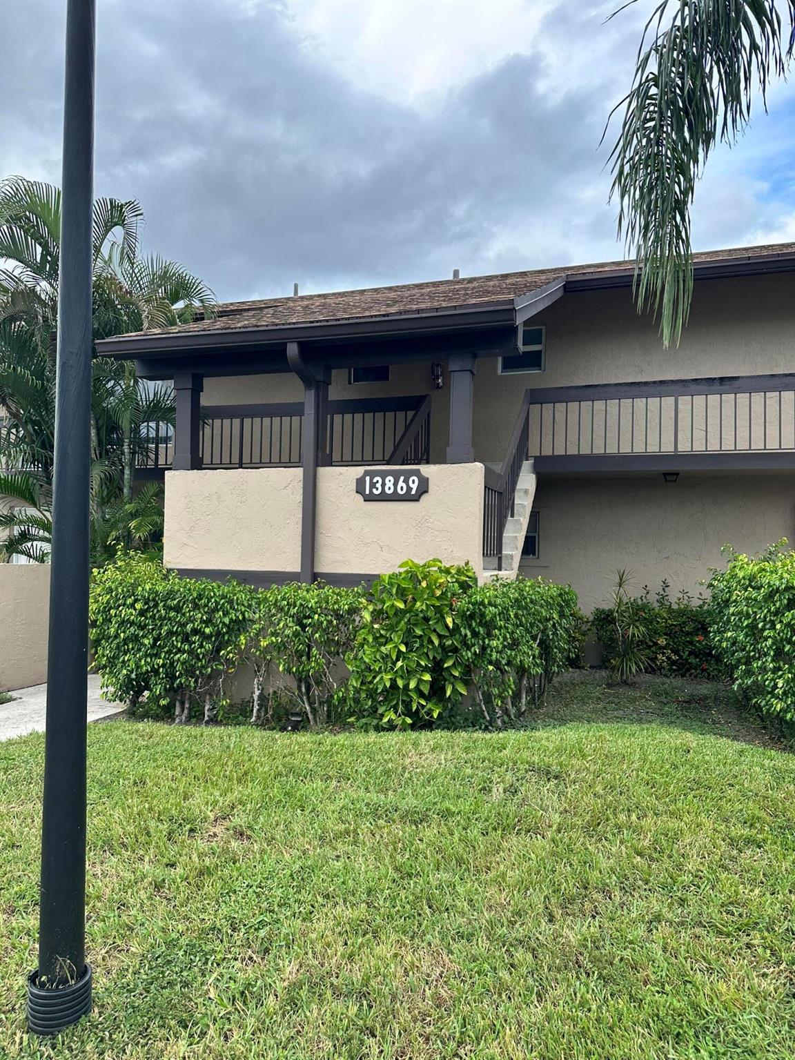 PALM GREENS AT VILLA DEL RAY CONDO II - Residential