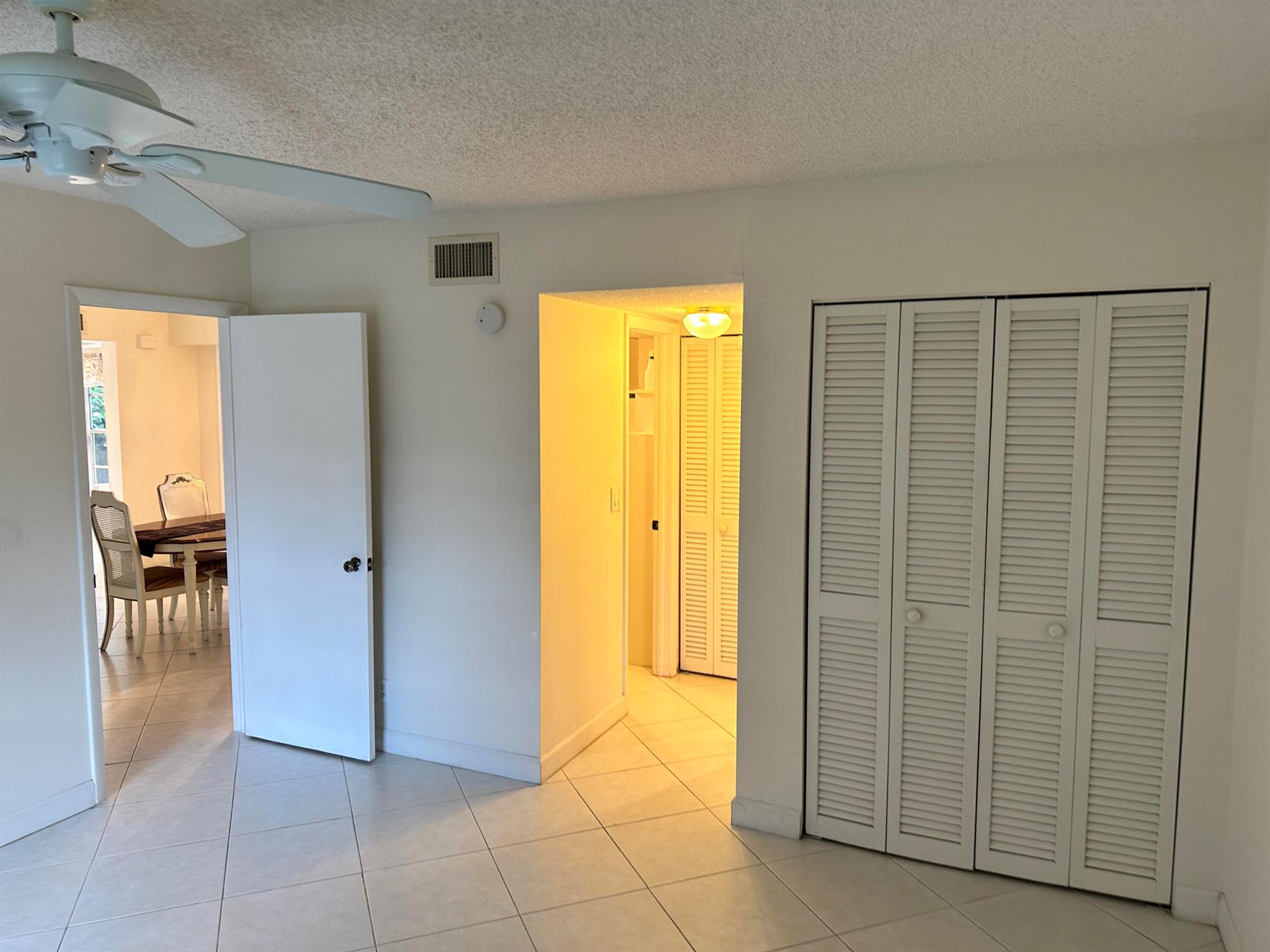 PALM GREENS AT VILLA DEL RAY CONDO II - Residential