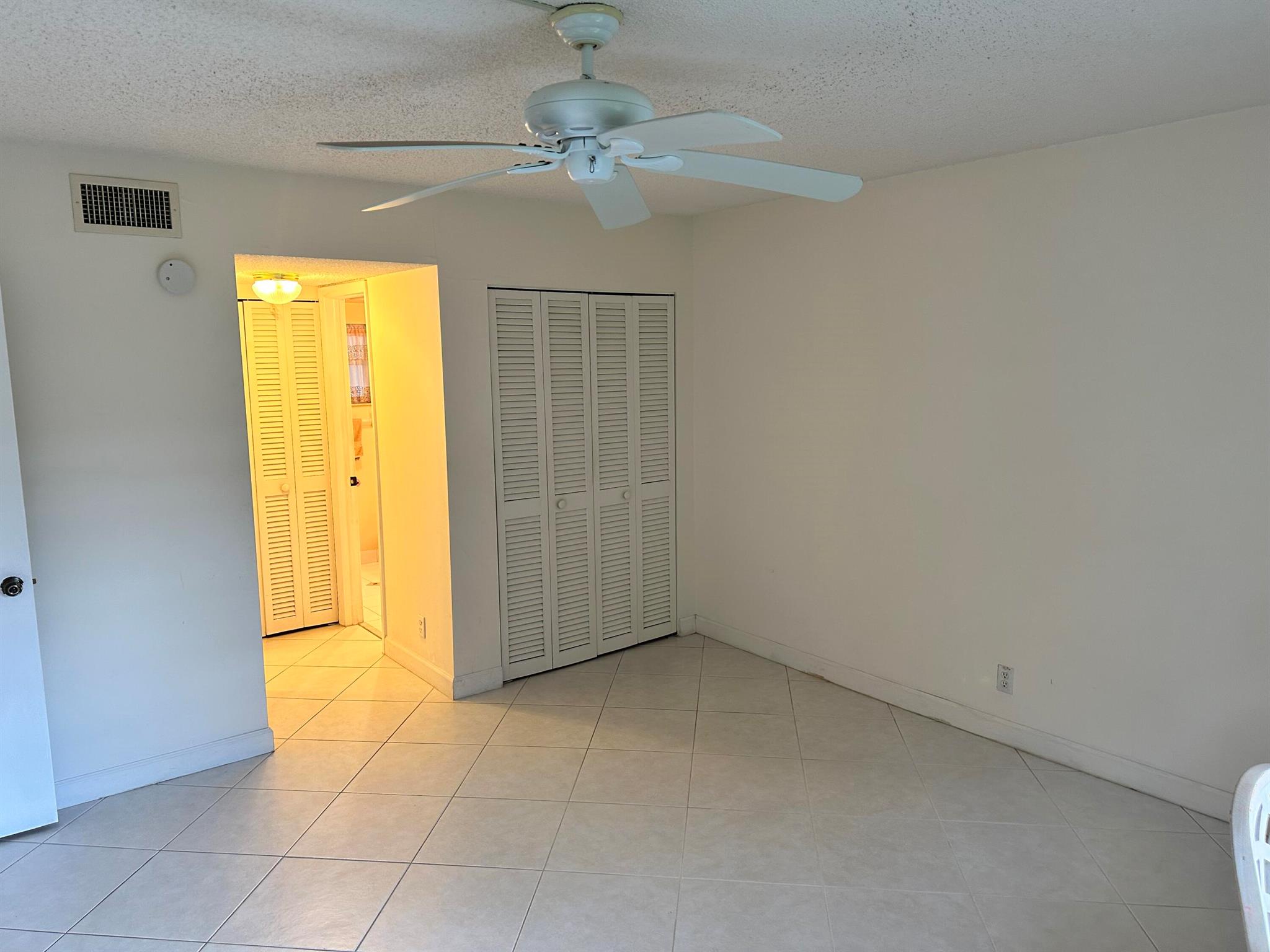 PALM GREENS AT VILLA DEL RAY CONDO II - Residential