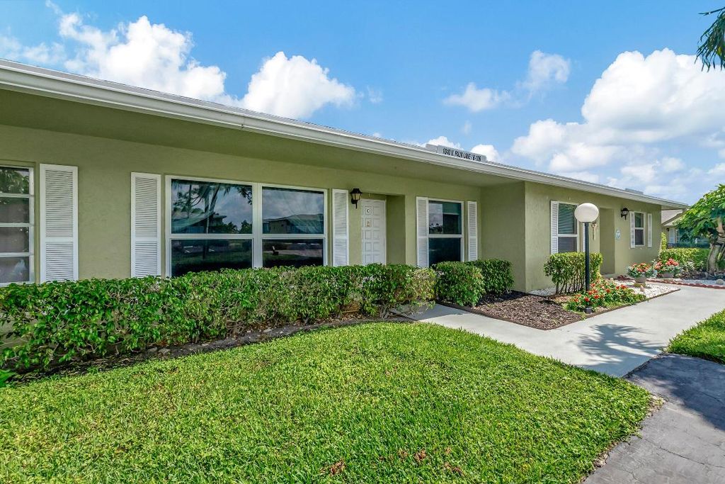 Photo of 1040 N Palm Lane #C, Delray Beach, FL 33445 (MLS # R10968760)