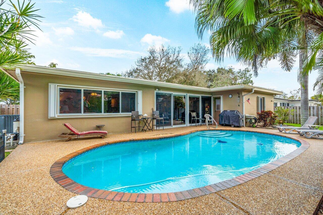 FLAMINGO GARDENS-LIVE OAK SEC - Residential