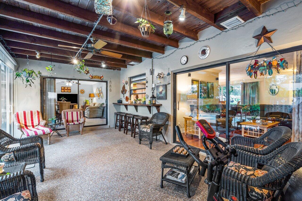 FLAMINGO GARDENS-LIVE OAK SEC - Residential